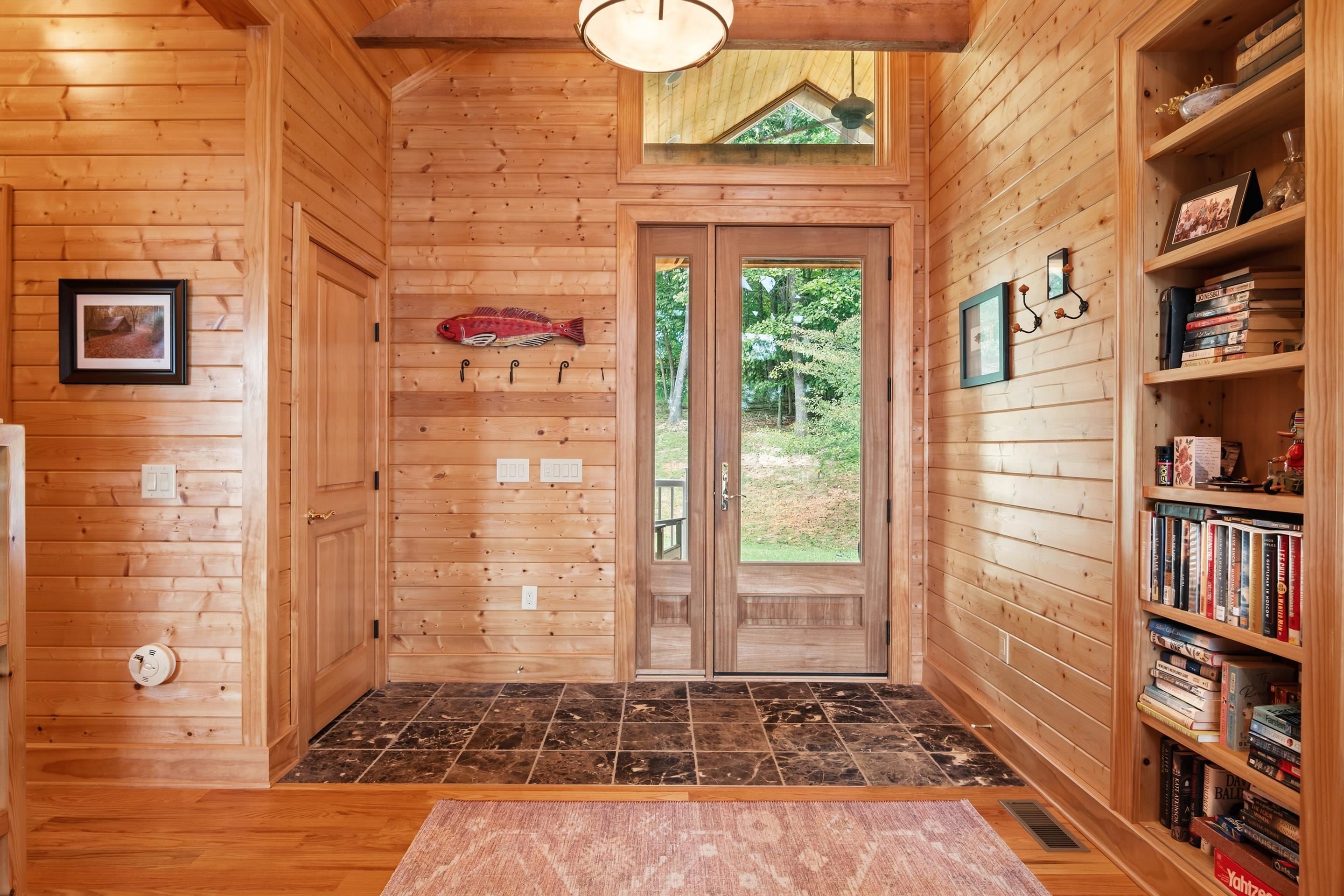 138 RIDGELAND Drive
