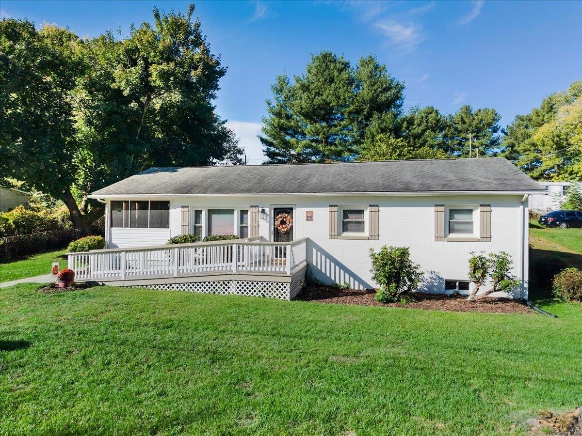 5489 Dublin Drive