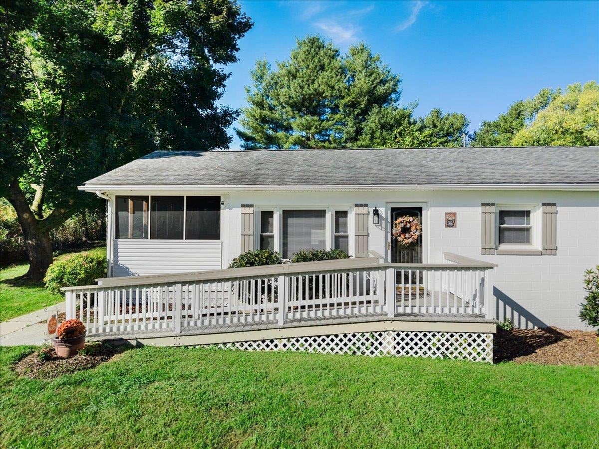 5489 Dublin Drive