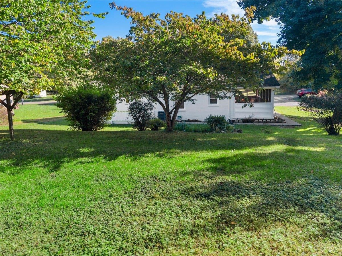 5489 Dublin Drive