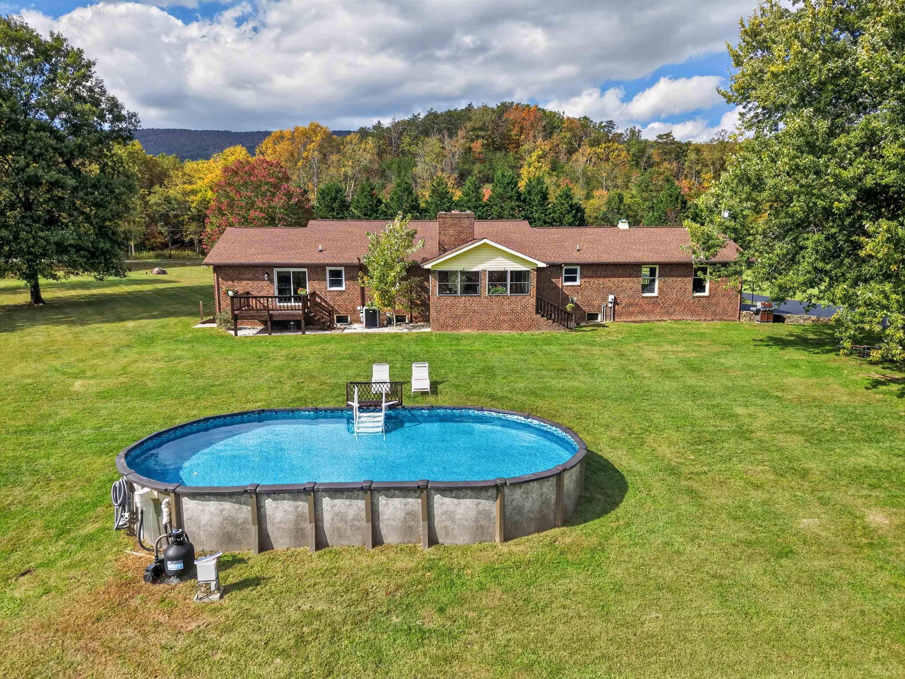 1748 Upper Craigs Creek Road