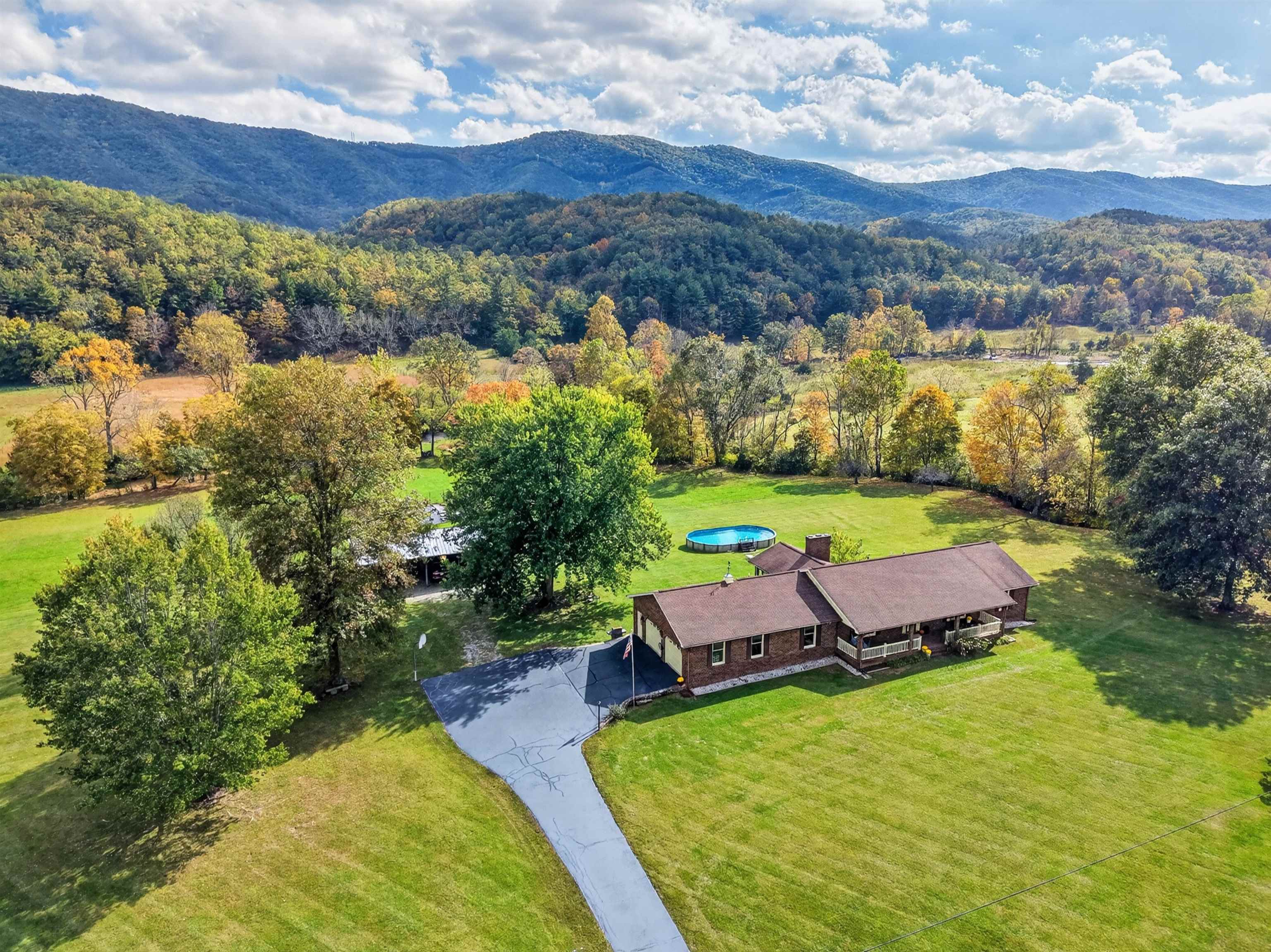 1748 Upper Craigs Creek Road