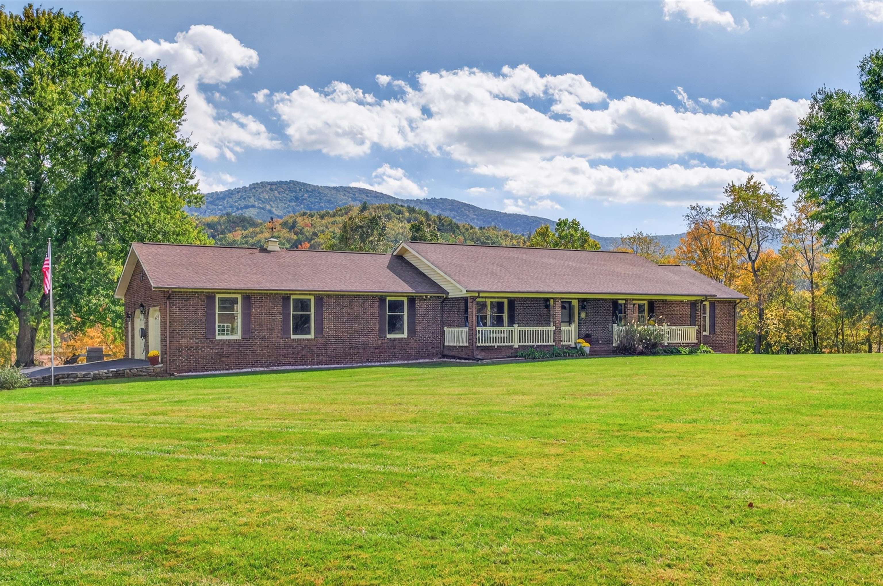 1748 Upper Craigs Creek Road