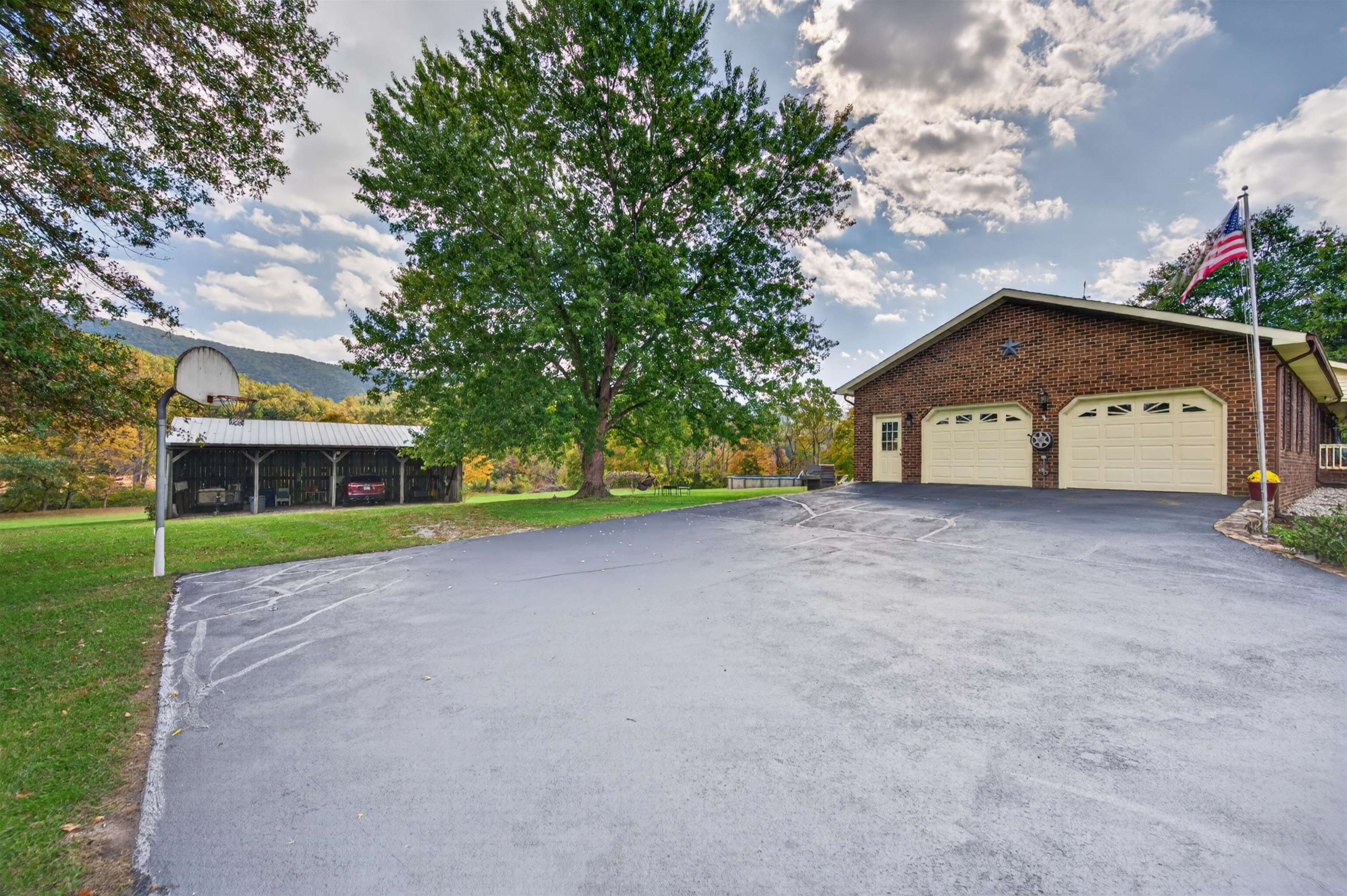1748 Upper Craigs Creek Road