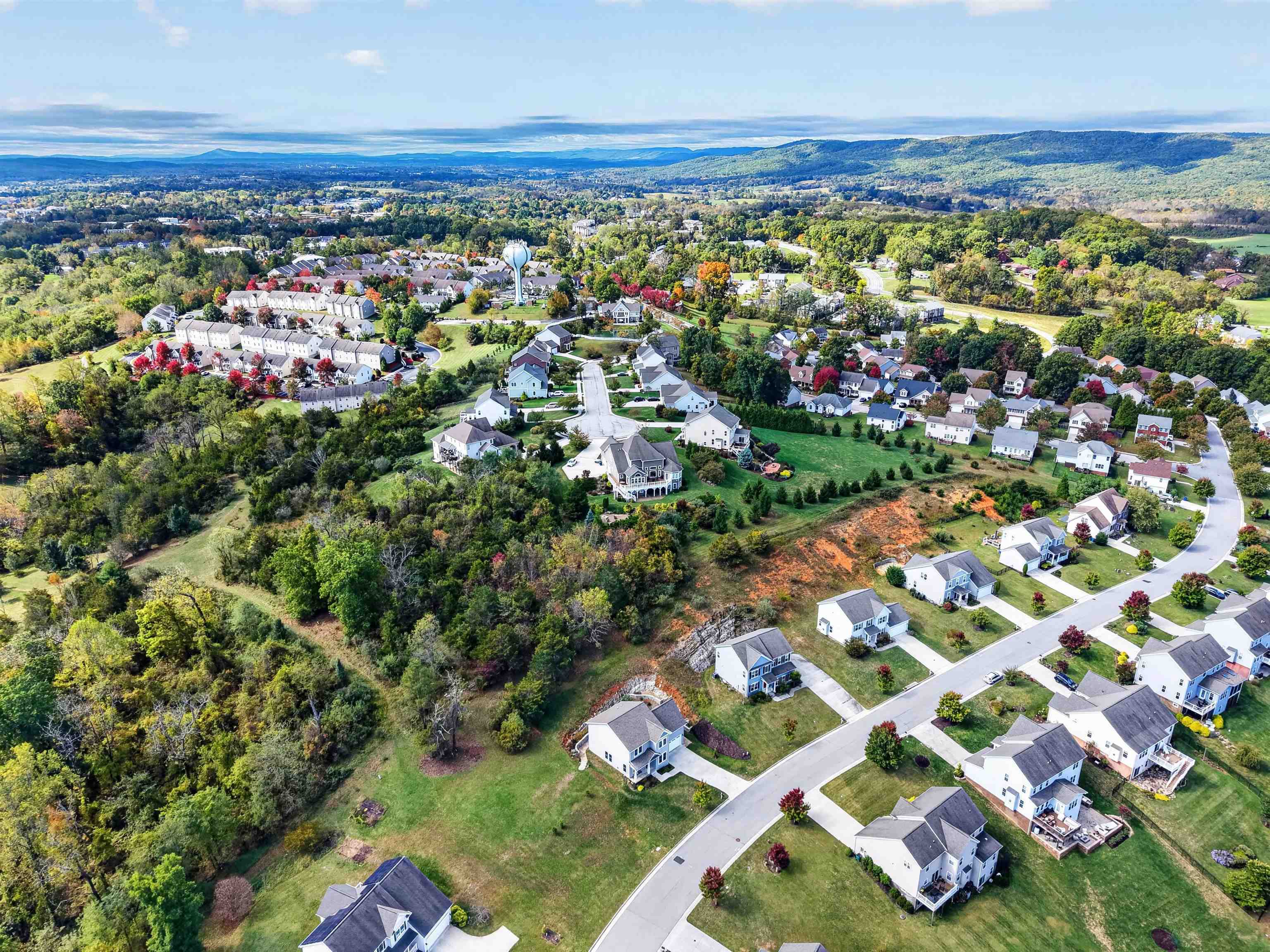 418 Heartwood Crossing
