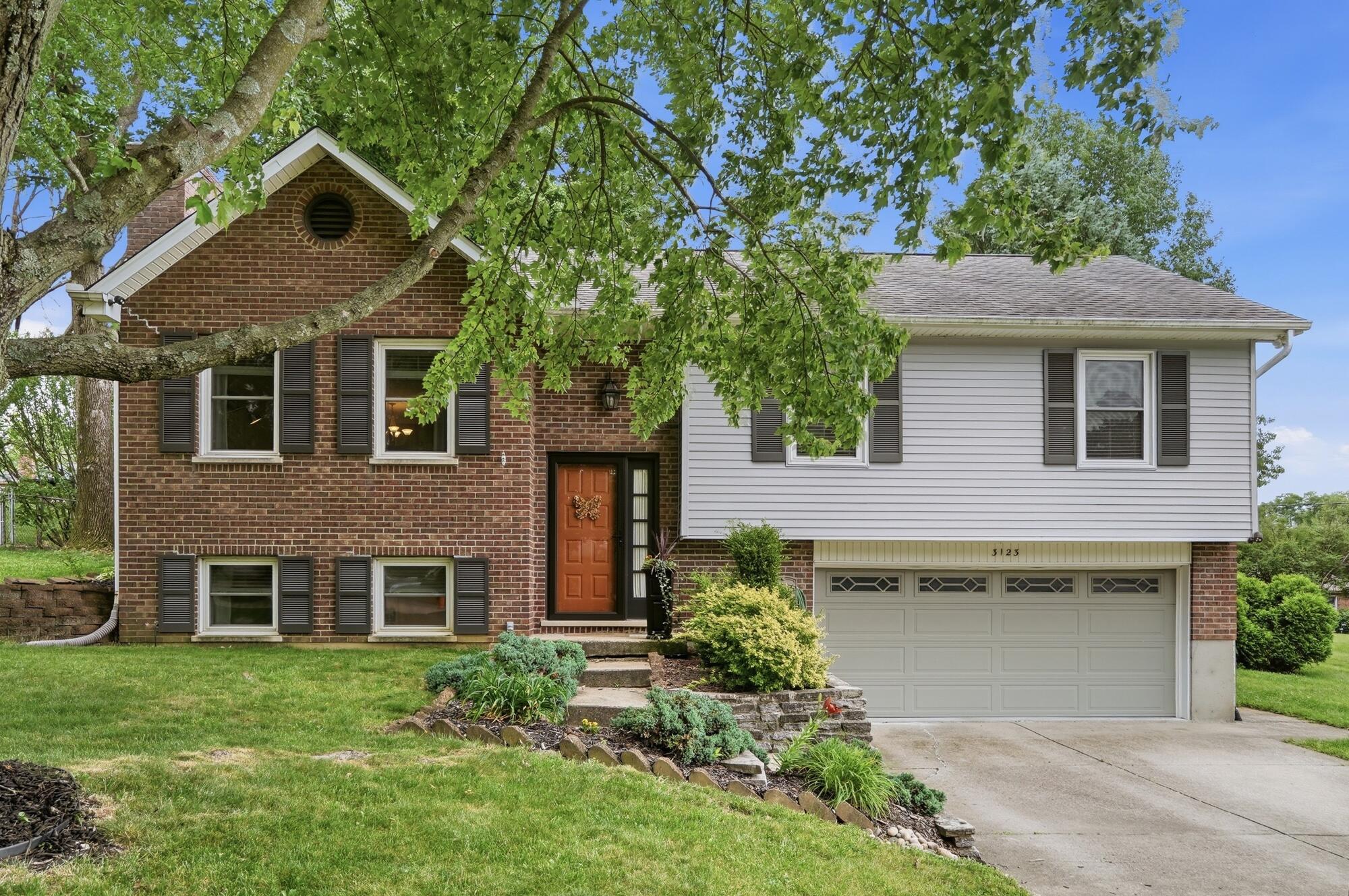 3123 Royal Windsor Drive