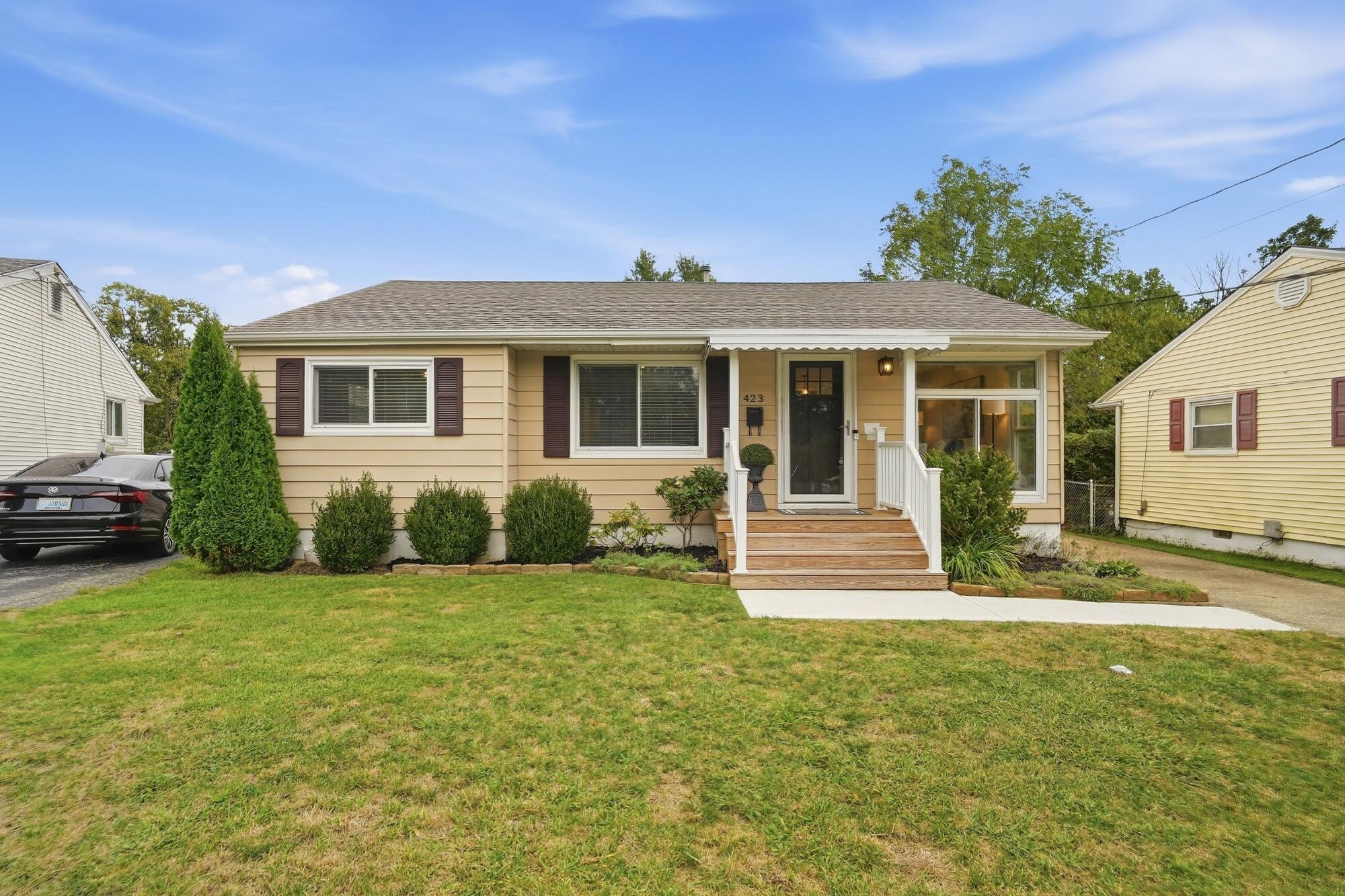 423 Avon Court