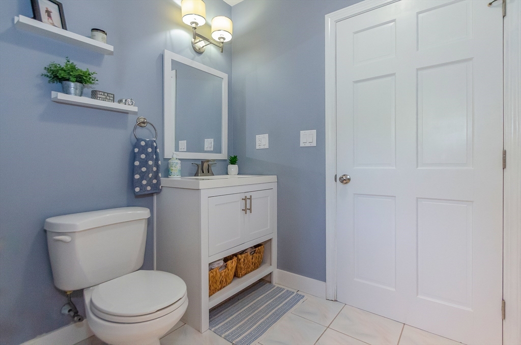 1-3 Doctor Hickey Ln