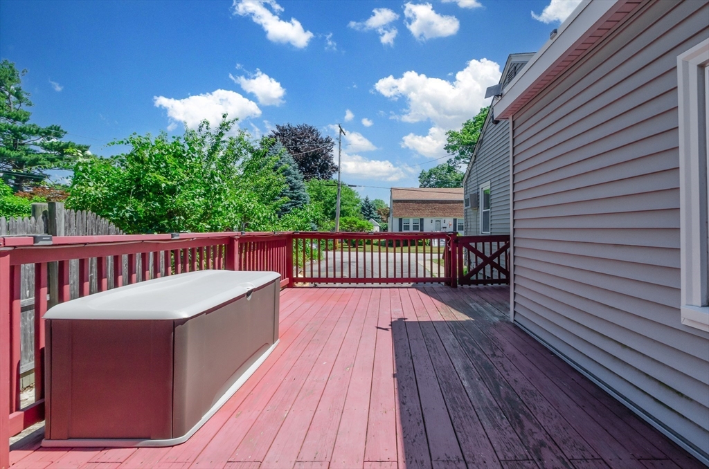 263 Maple Street