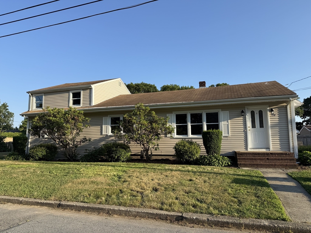 40 Wamsutta Ave.