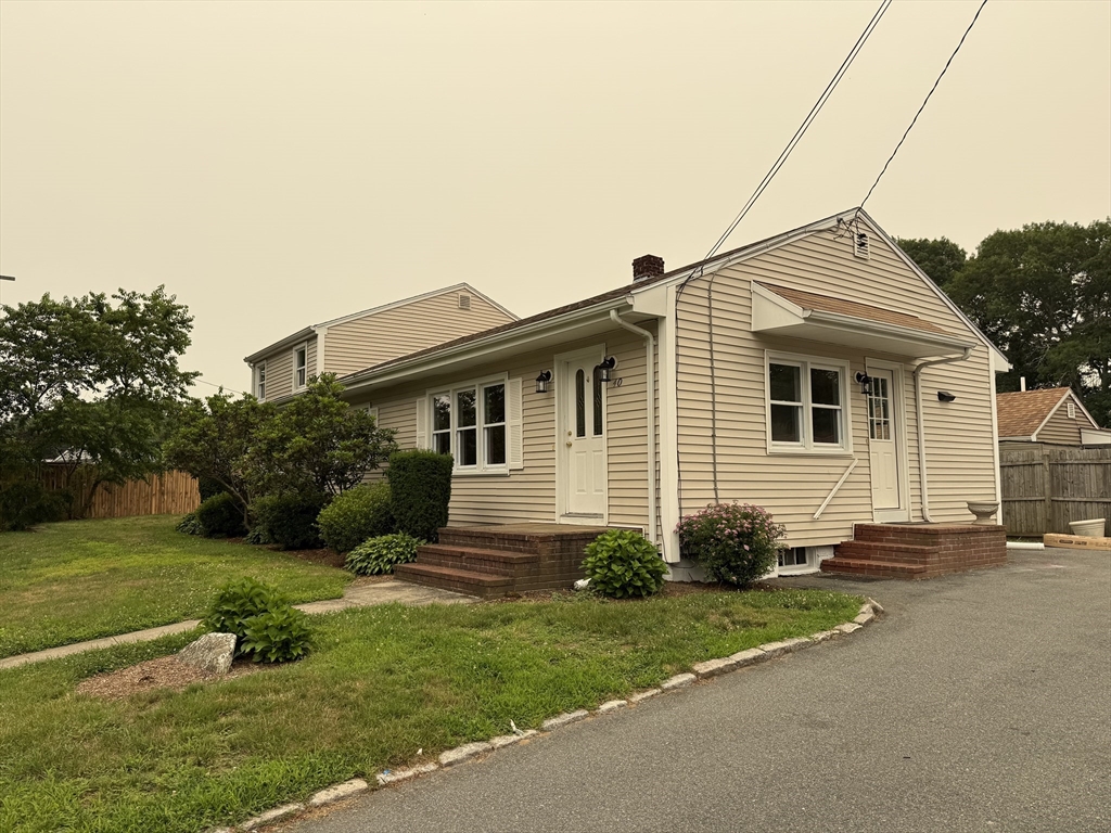40 Wamsutta Ave.