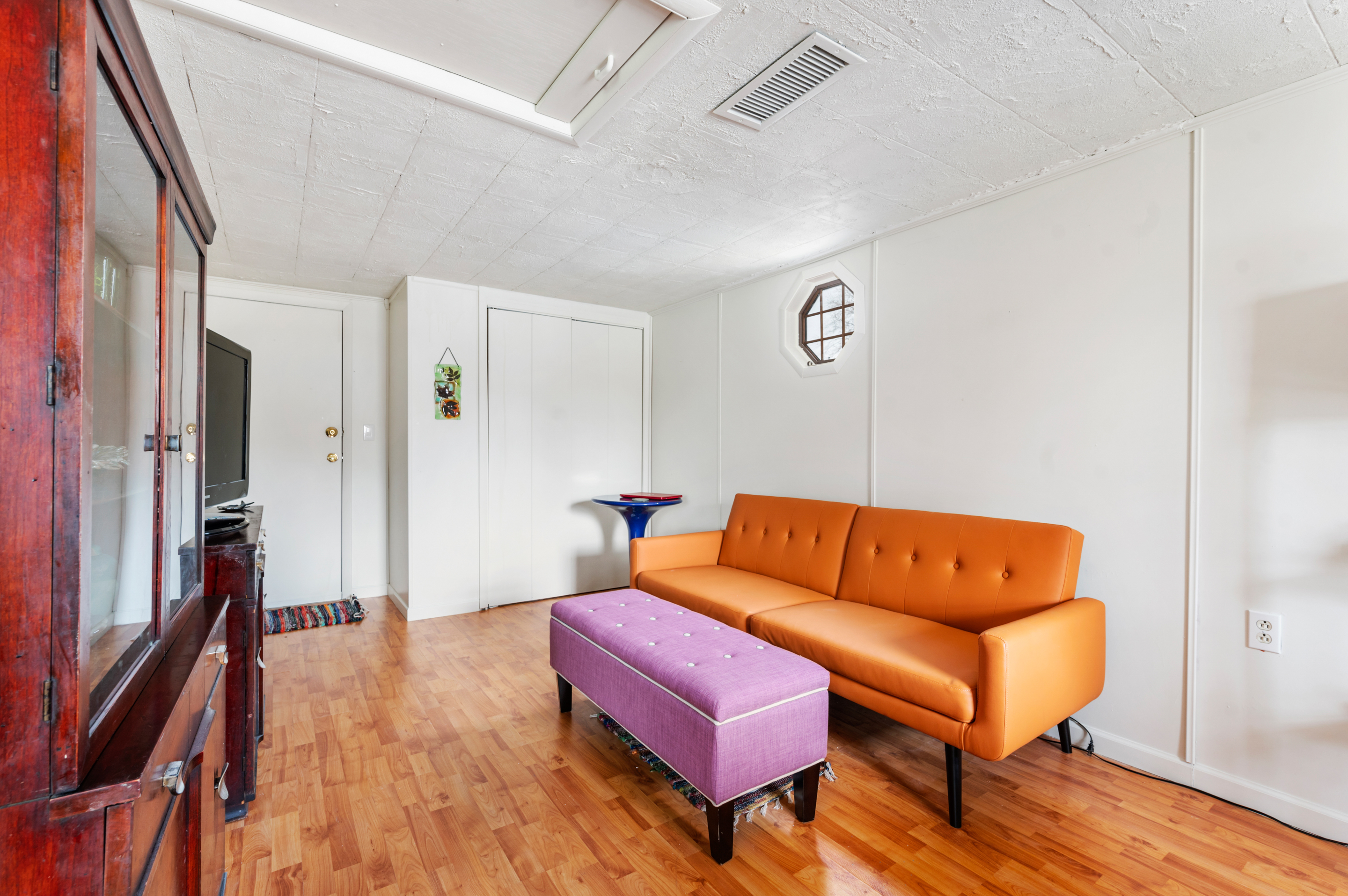 4442 Charles Drive