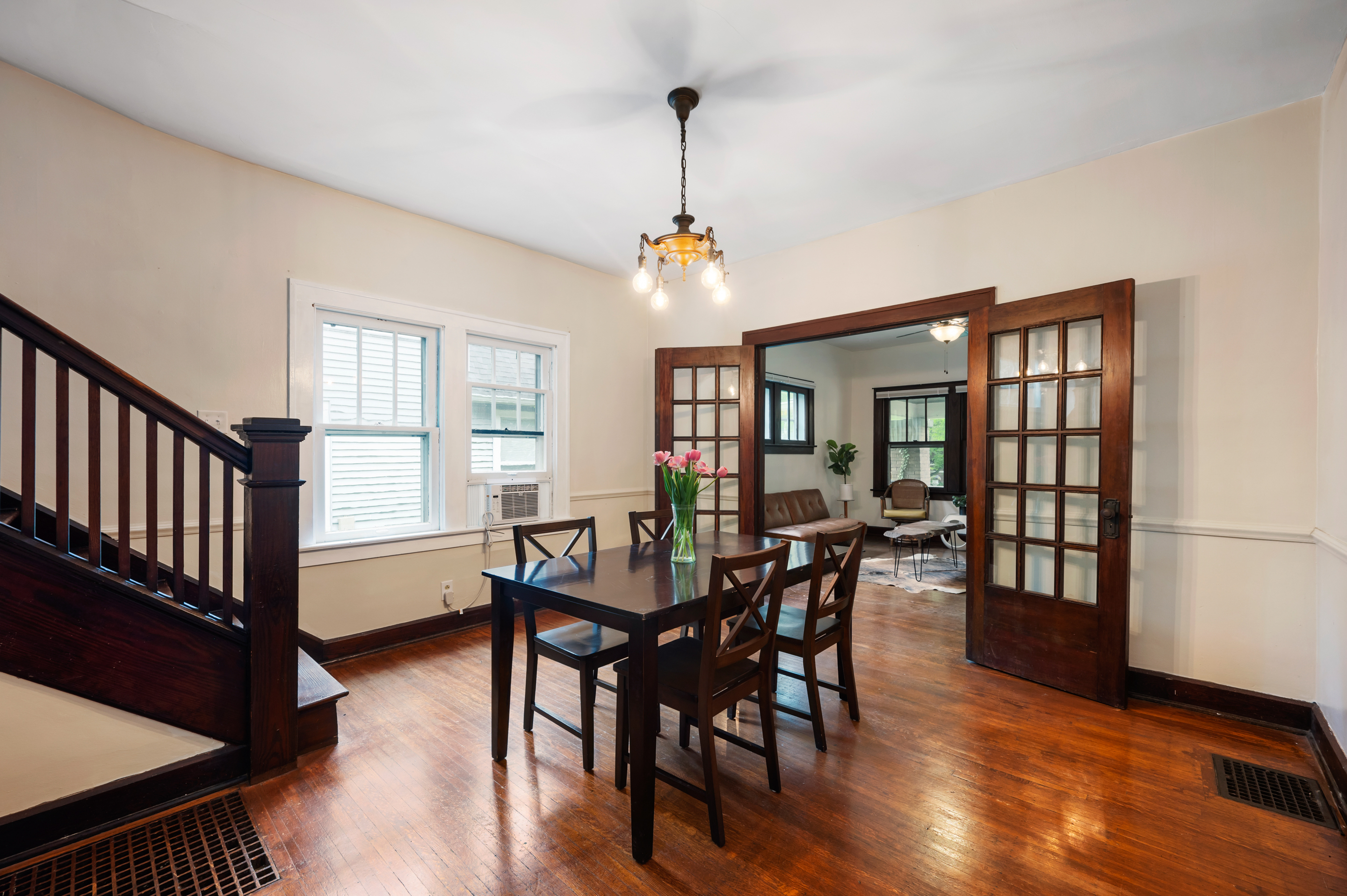 336-338 N Lesley Avenue
