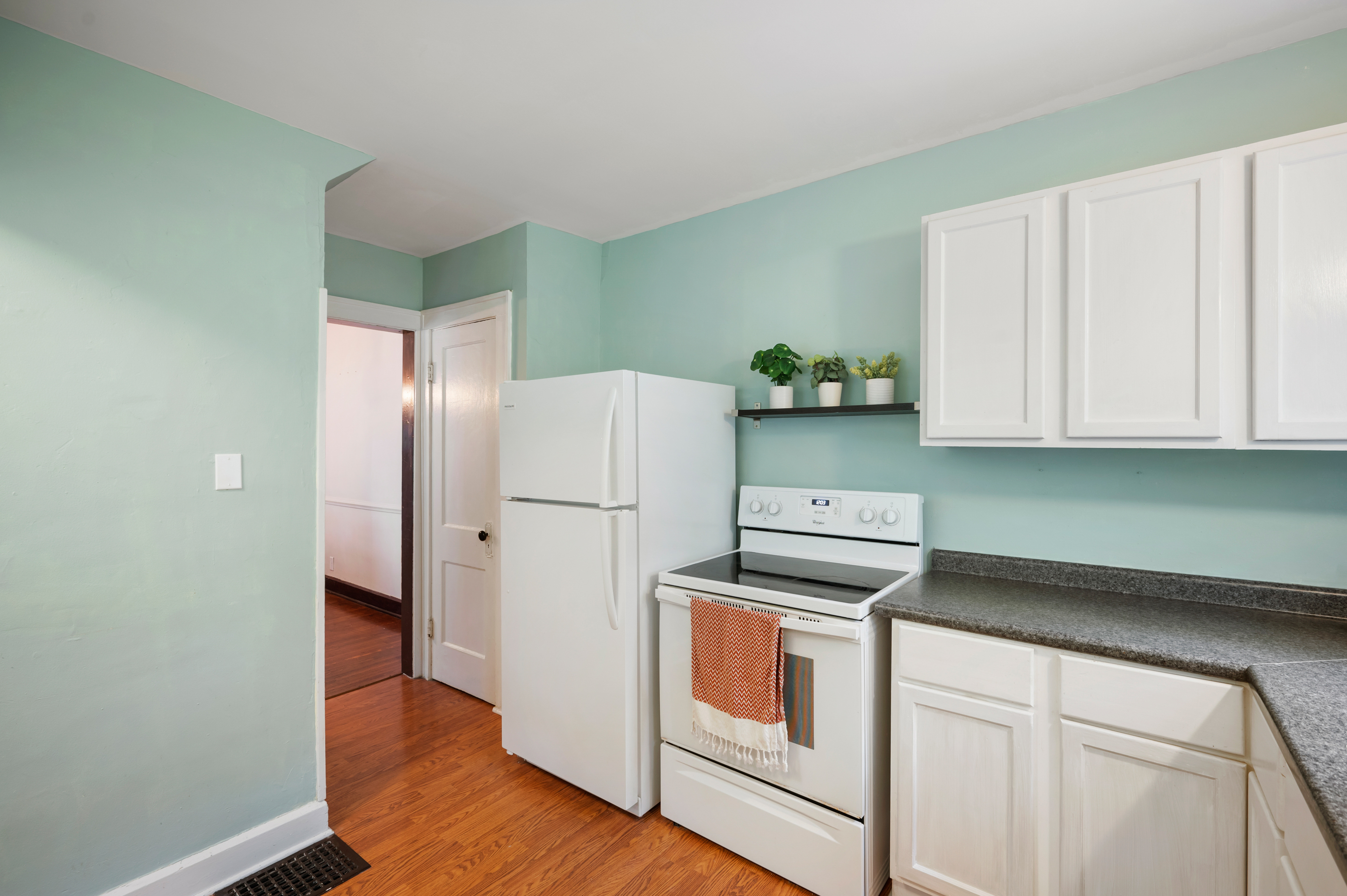 336-338 N Lesley Avenue