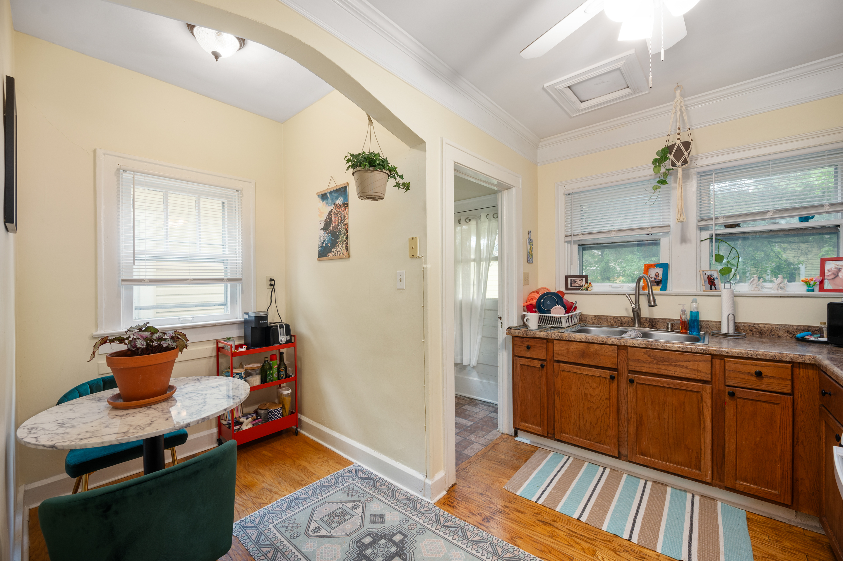 336-338 N Lesley Avenue