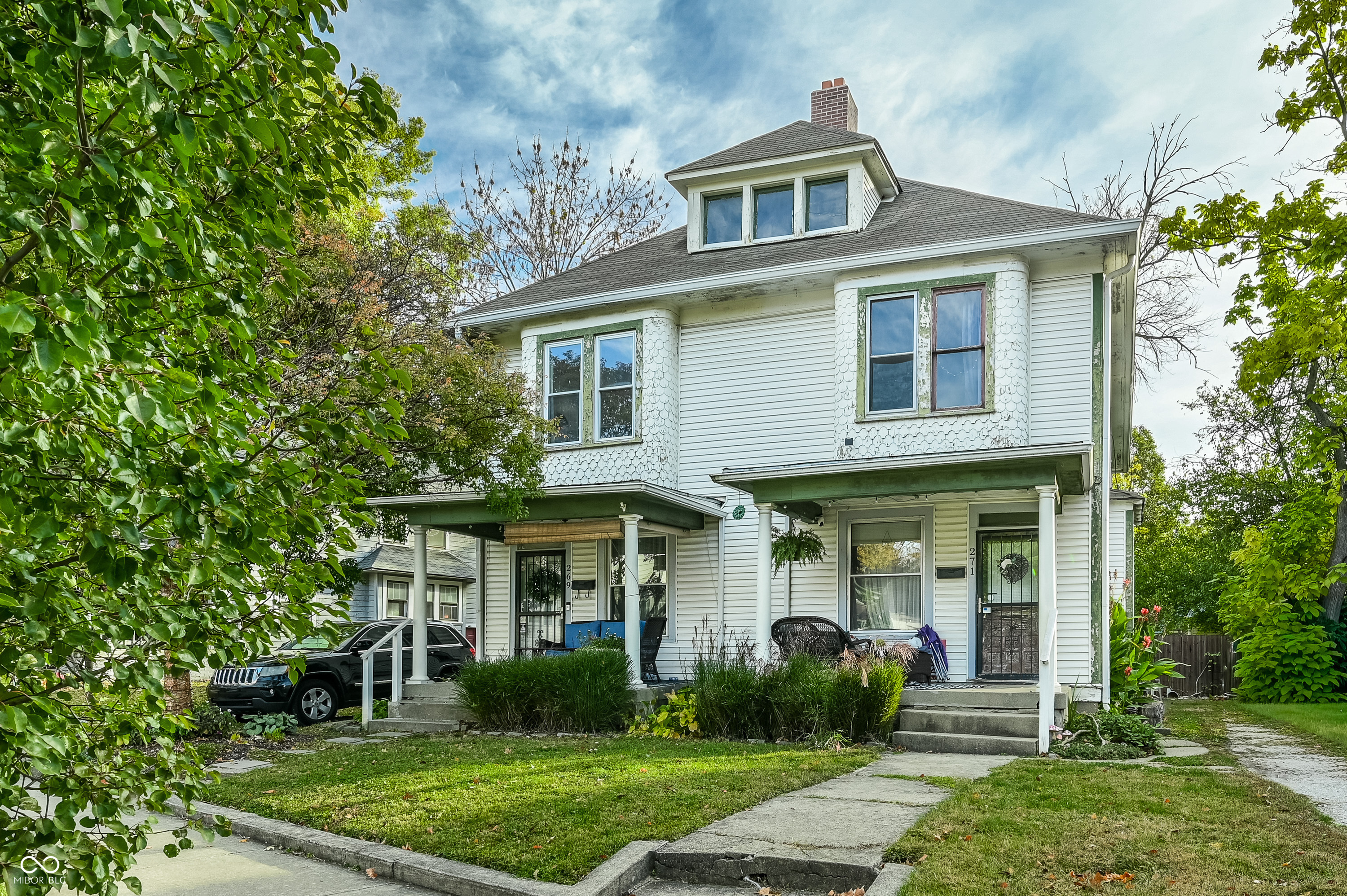 269-271 E Burgess Avenue