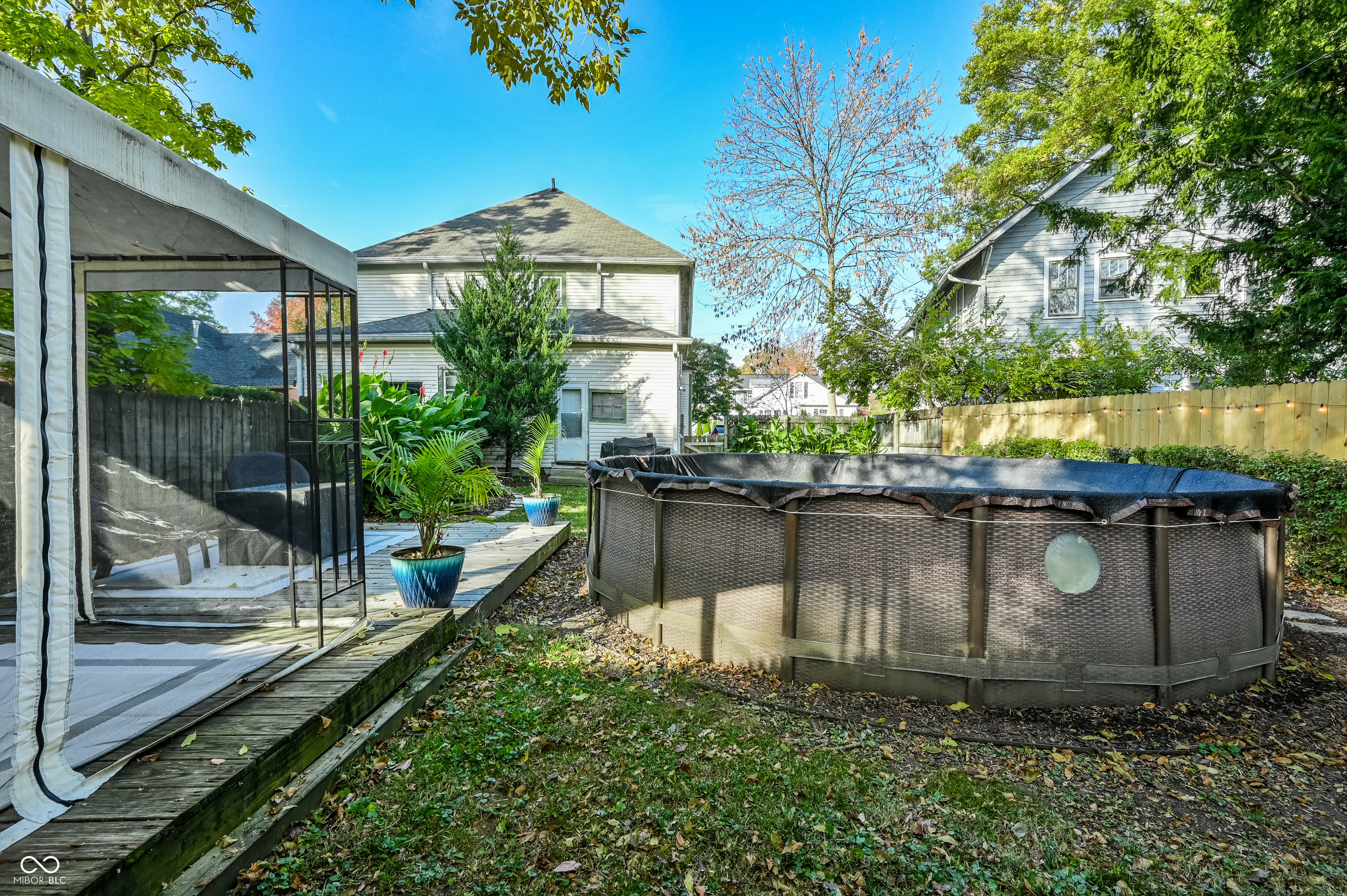 269-271 E Burgess Avenue