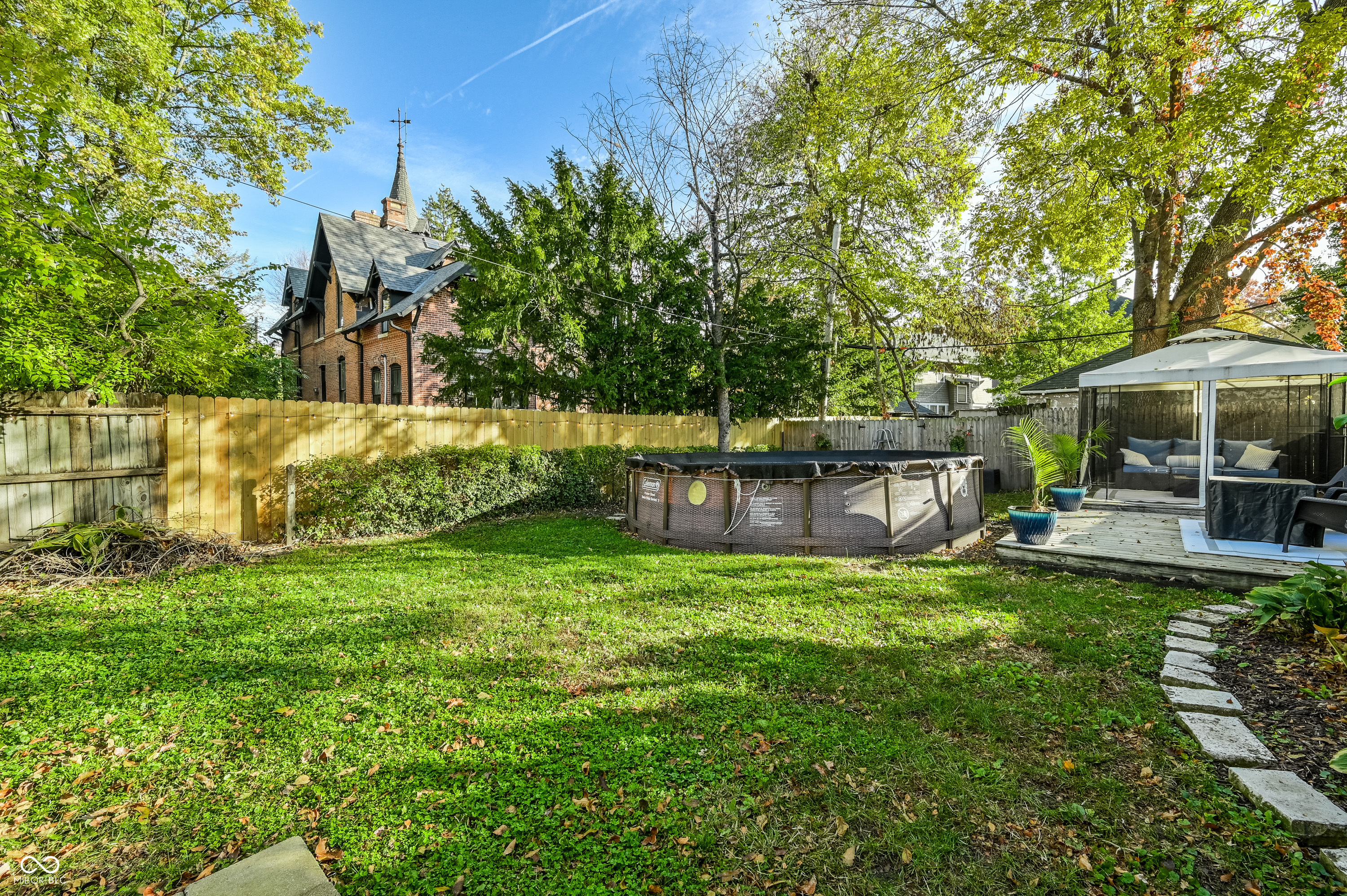 269-271 E Burgess Avenue