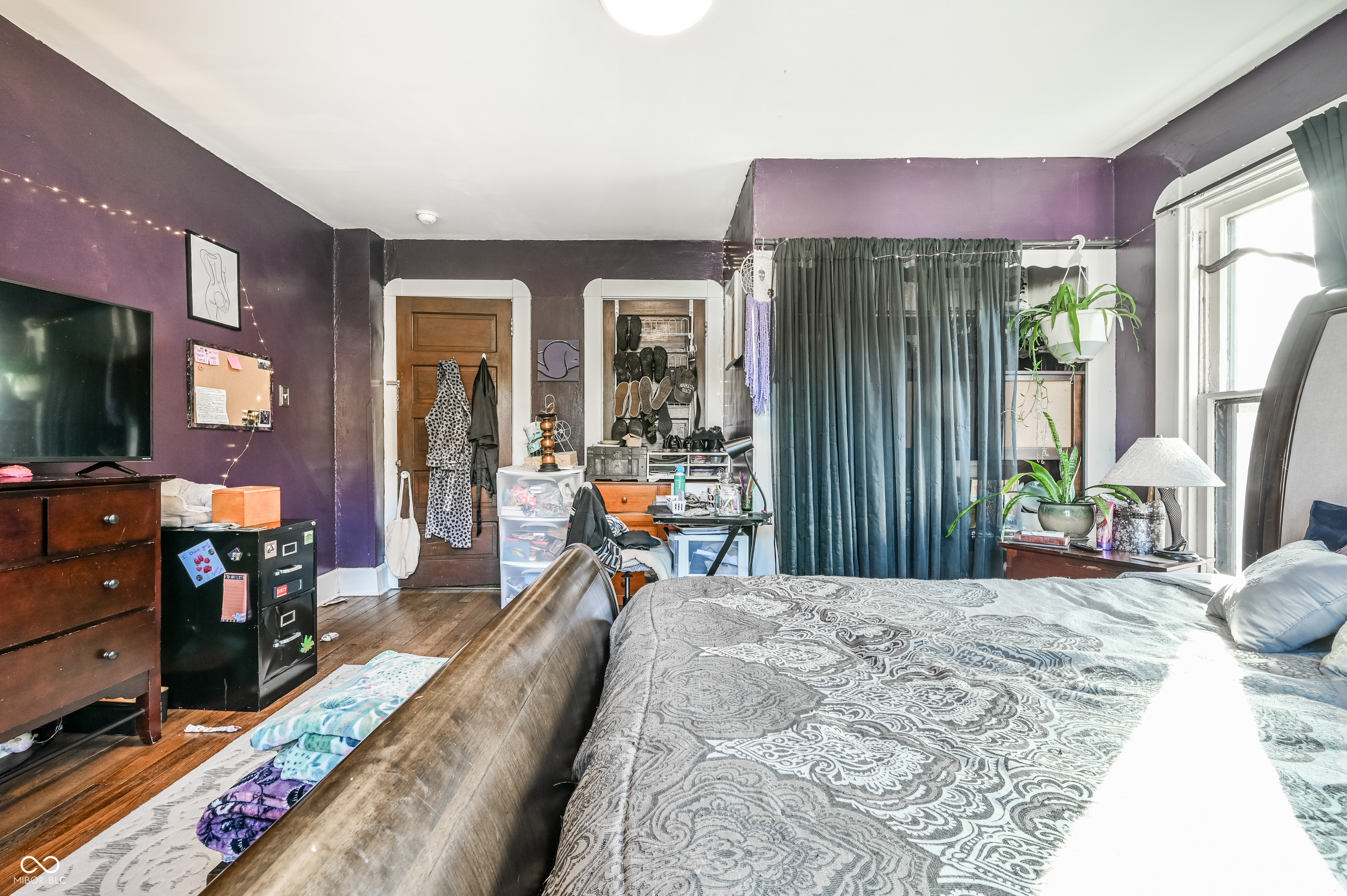 269-271 E Burgess Avenue