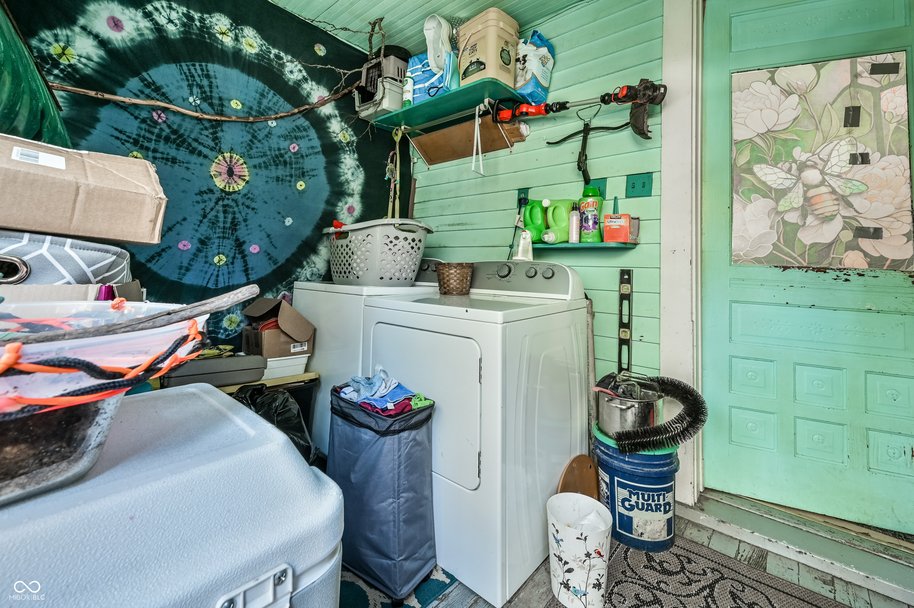 269-271 E Burgess Avenue