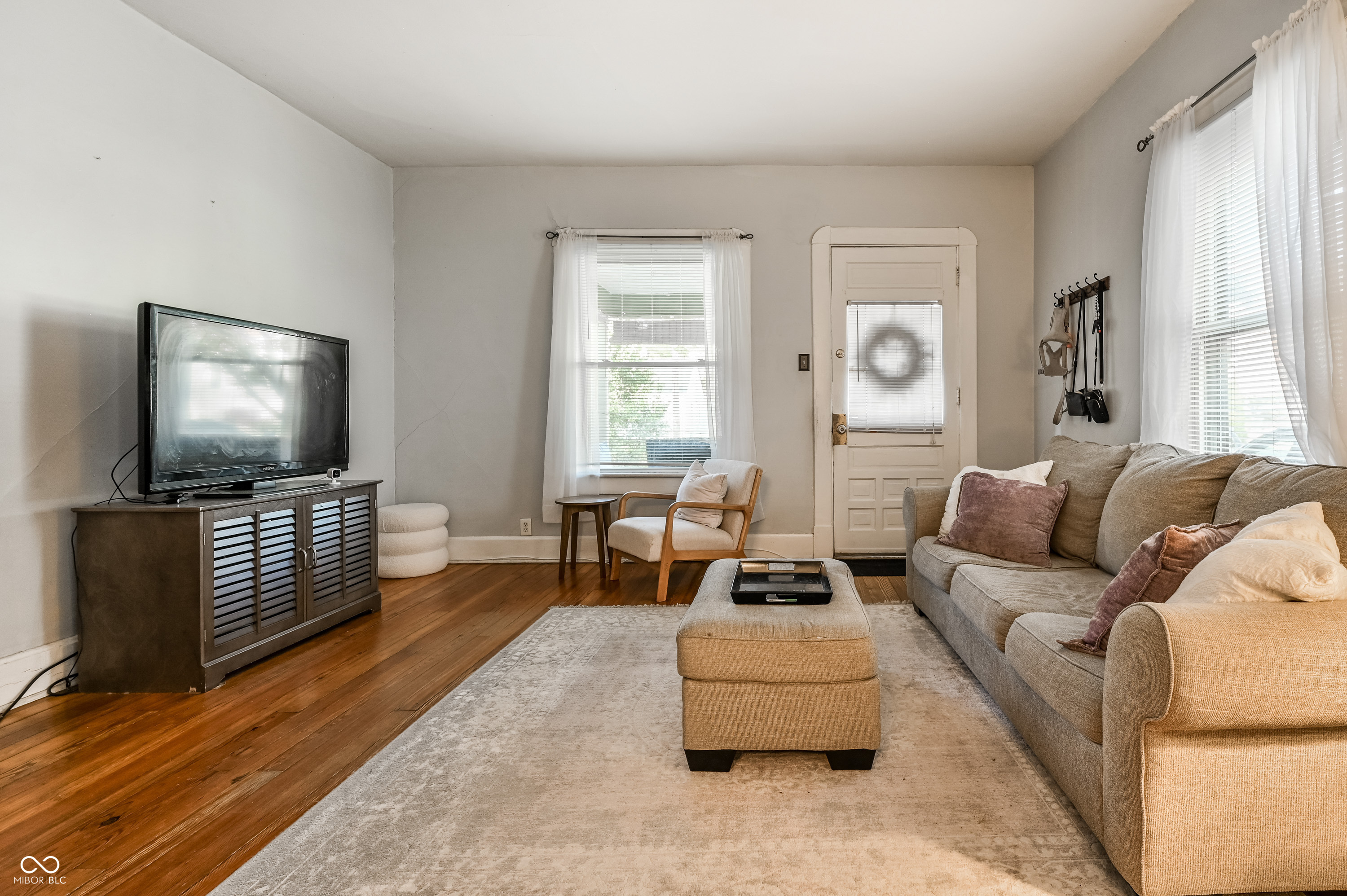 269-271 E Burgess Avenue