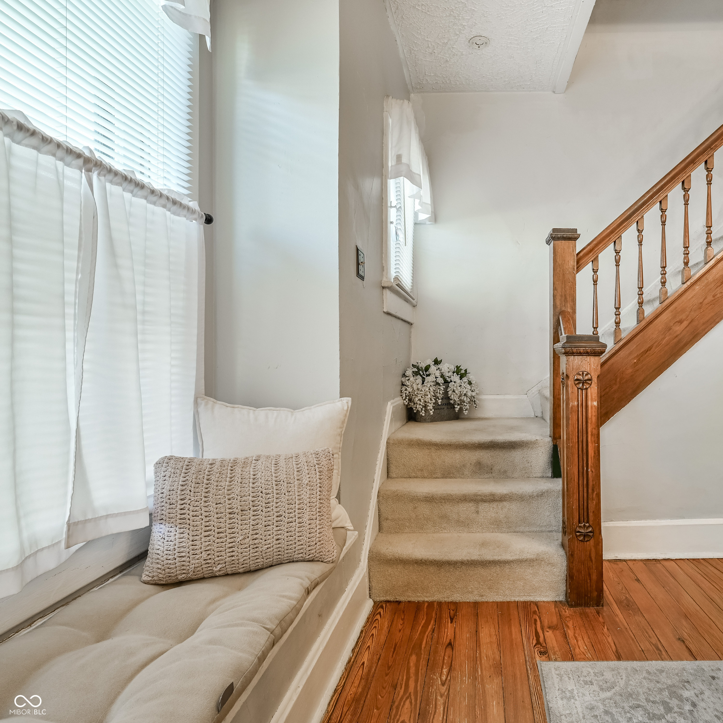 269-271 E Burgess Avenue