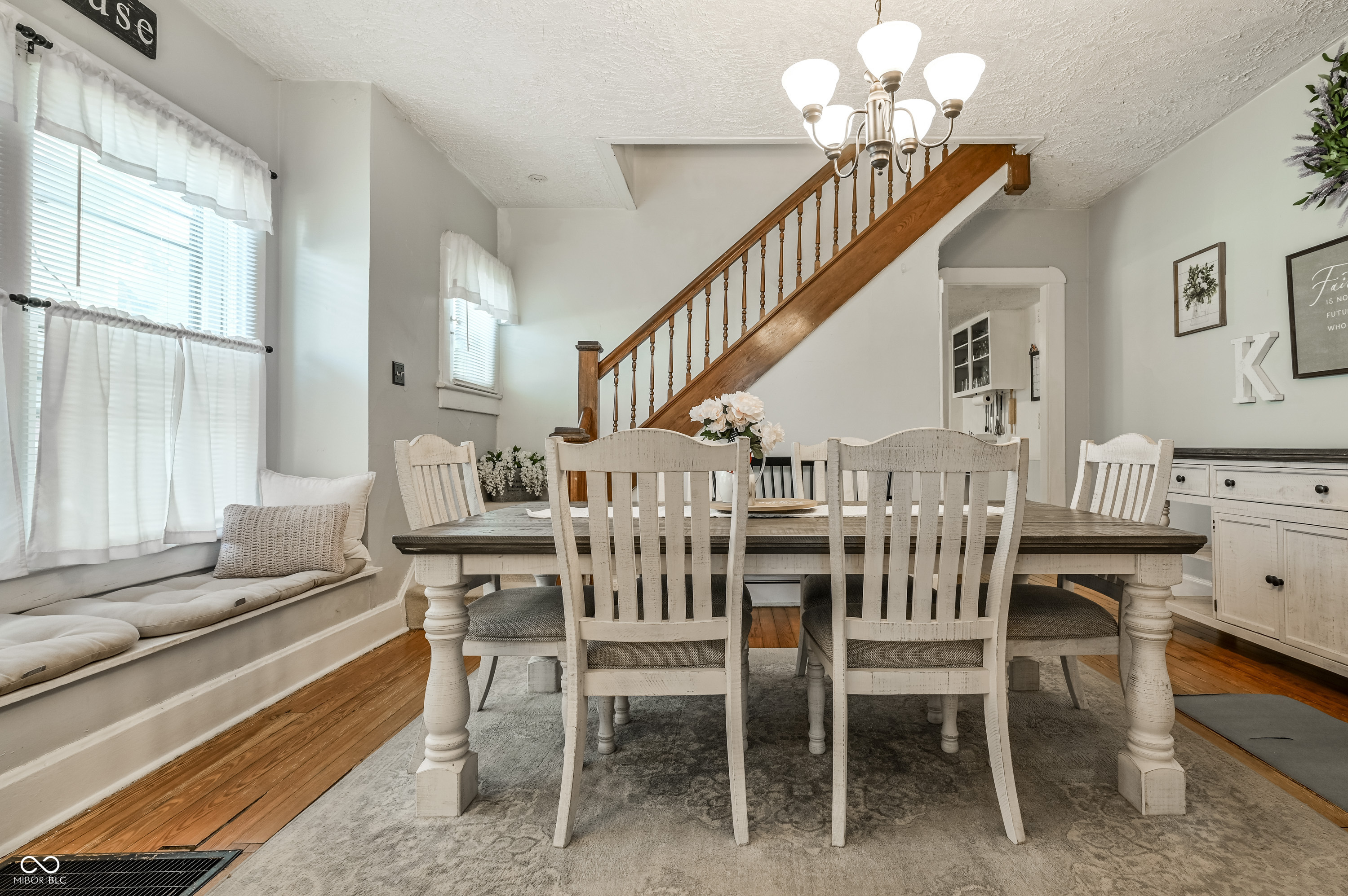 269-271 E Burgess Avenue