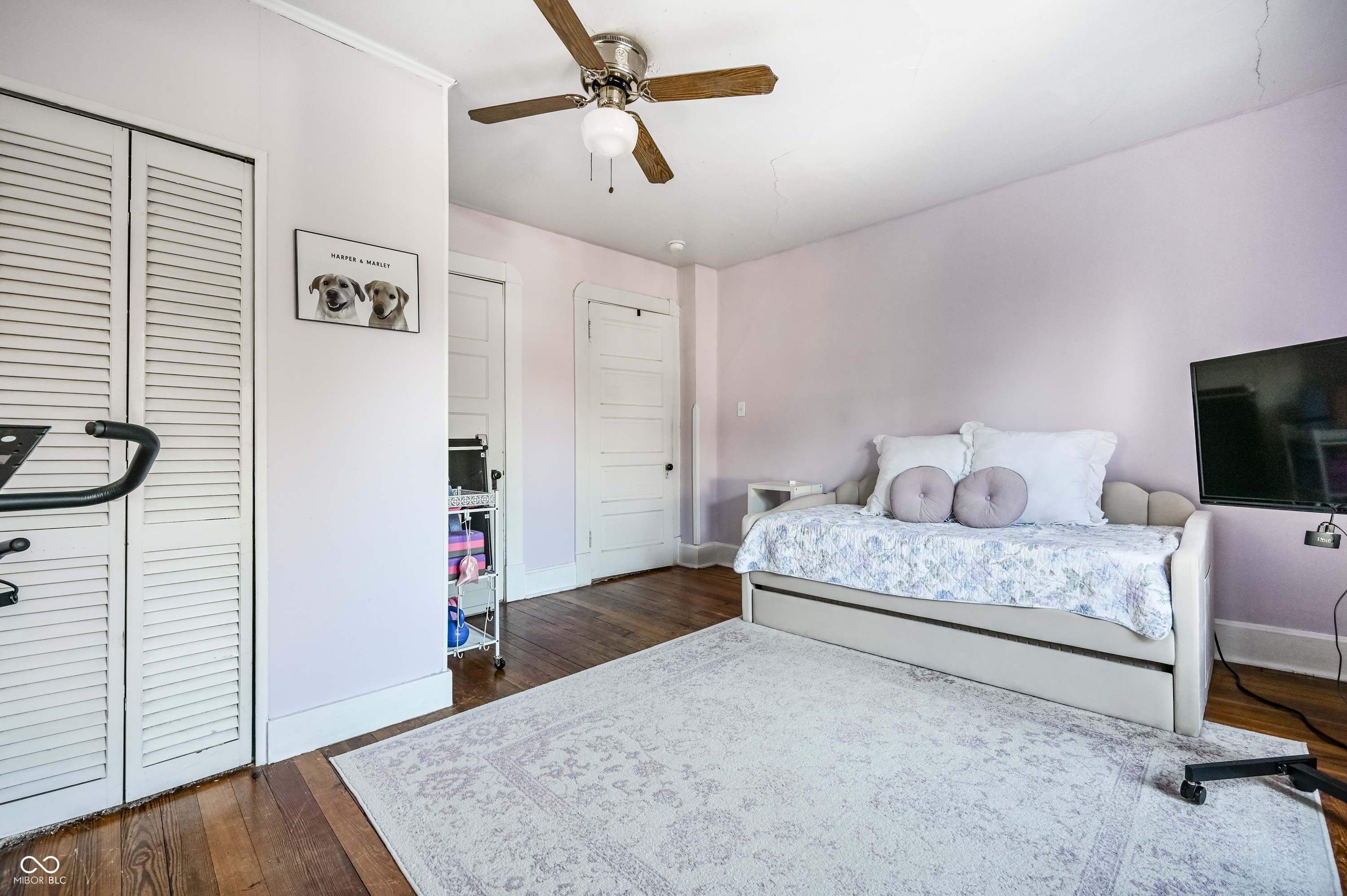 269-271 E Burgess Avenue