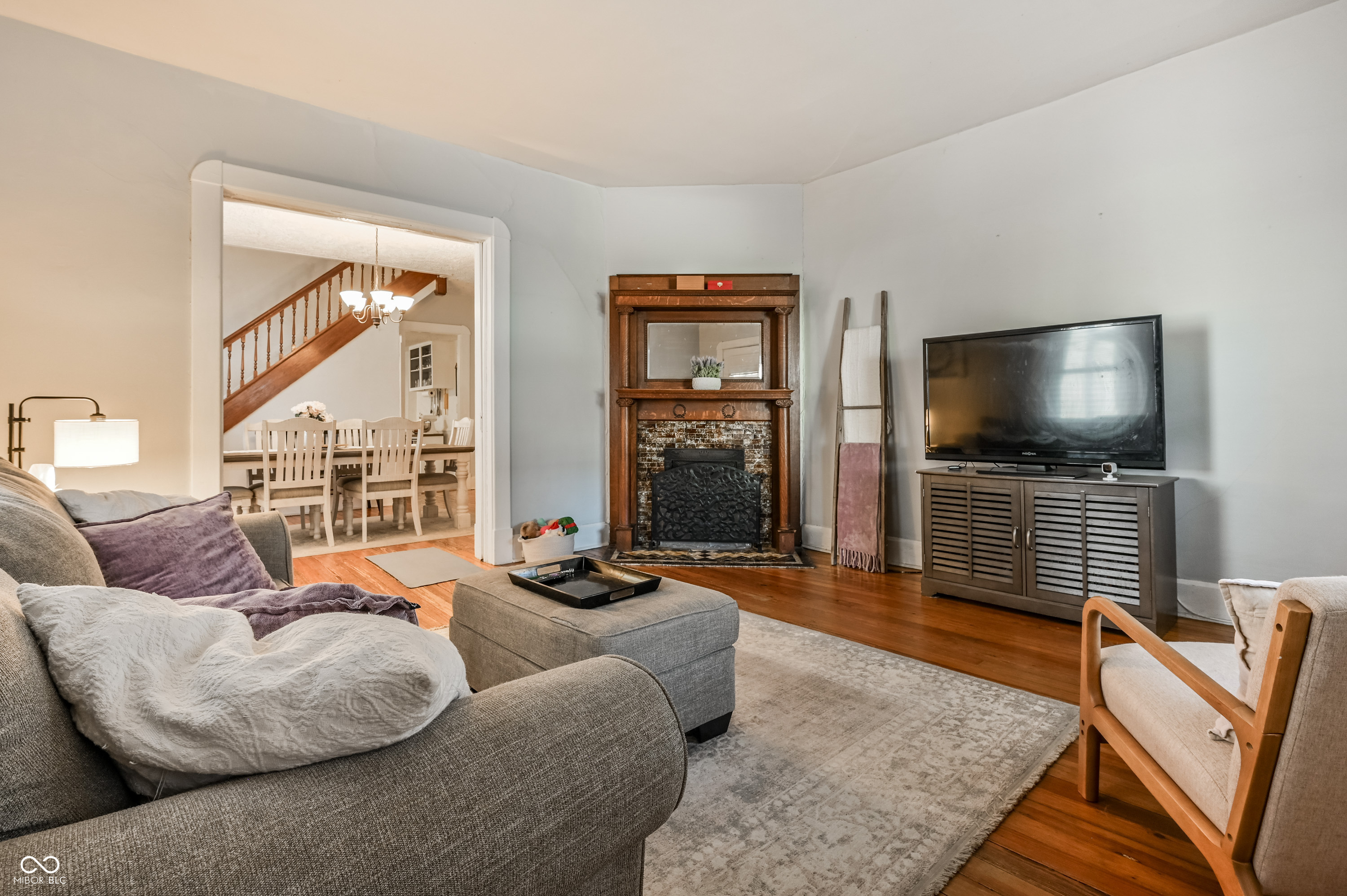 269-271 E Burgess Avenue