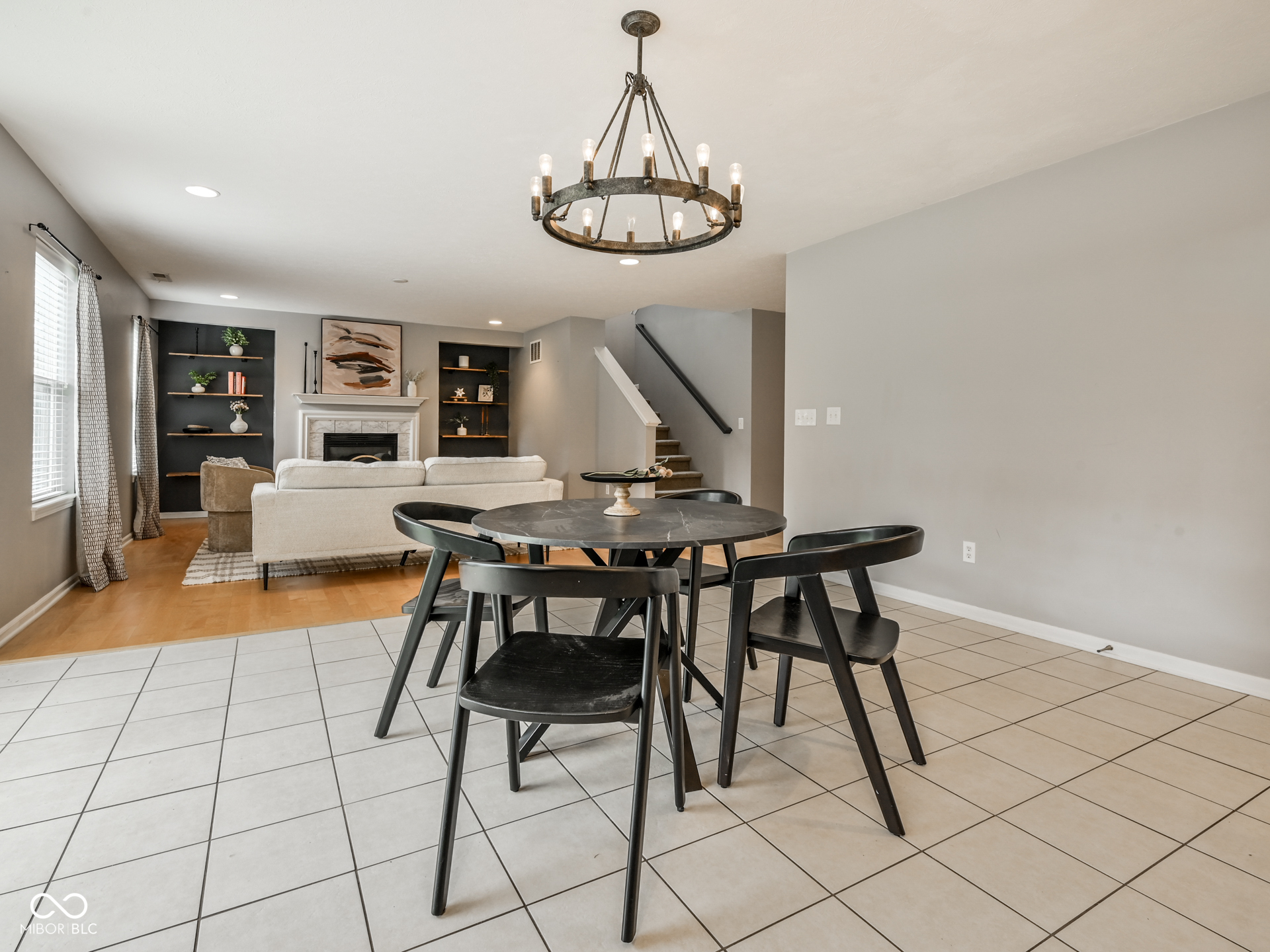 8189 Admirals Landing Place