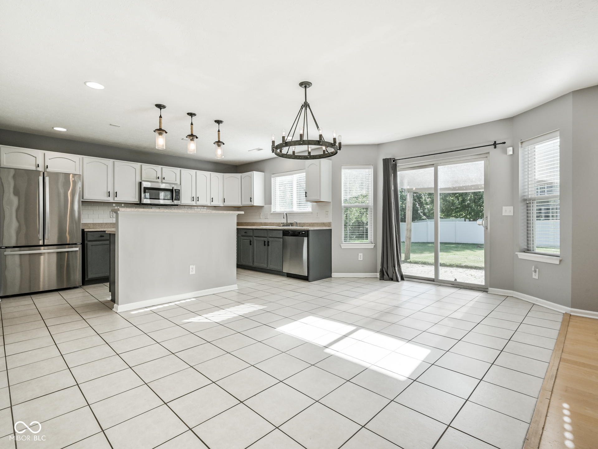 8189 Admirals Landing Place
