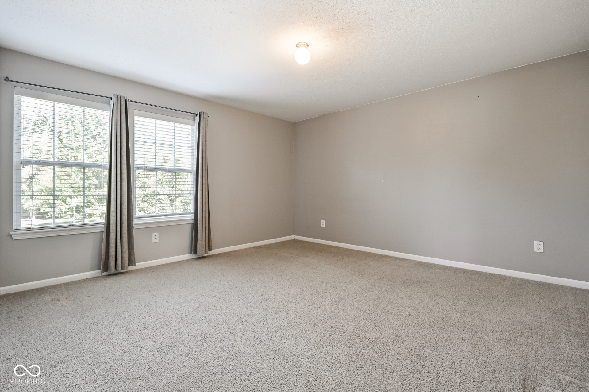 8189 Admirals Landing Place