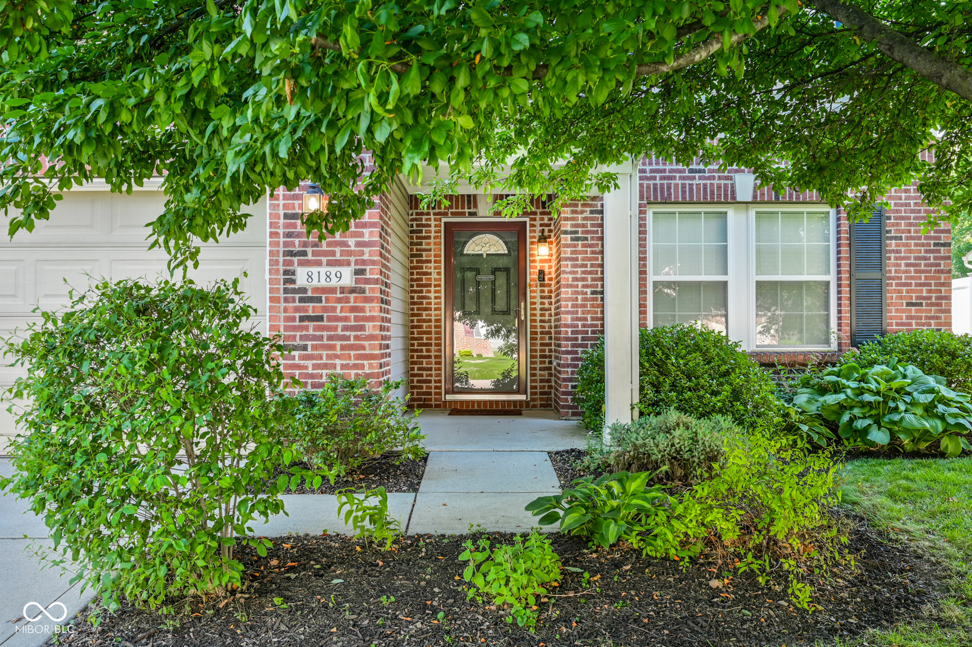 8189 Admirals Landing Place