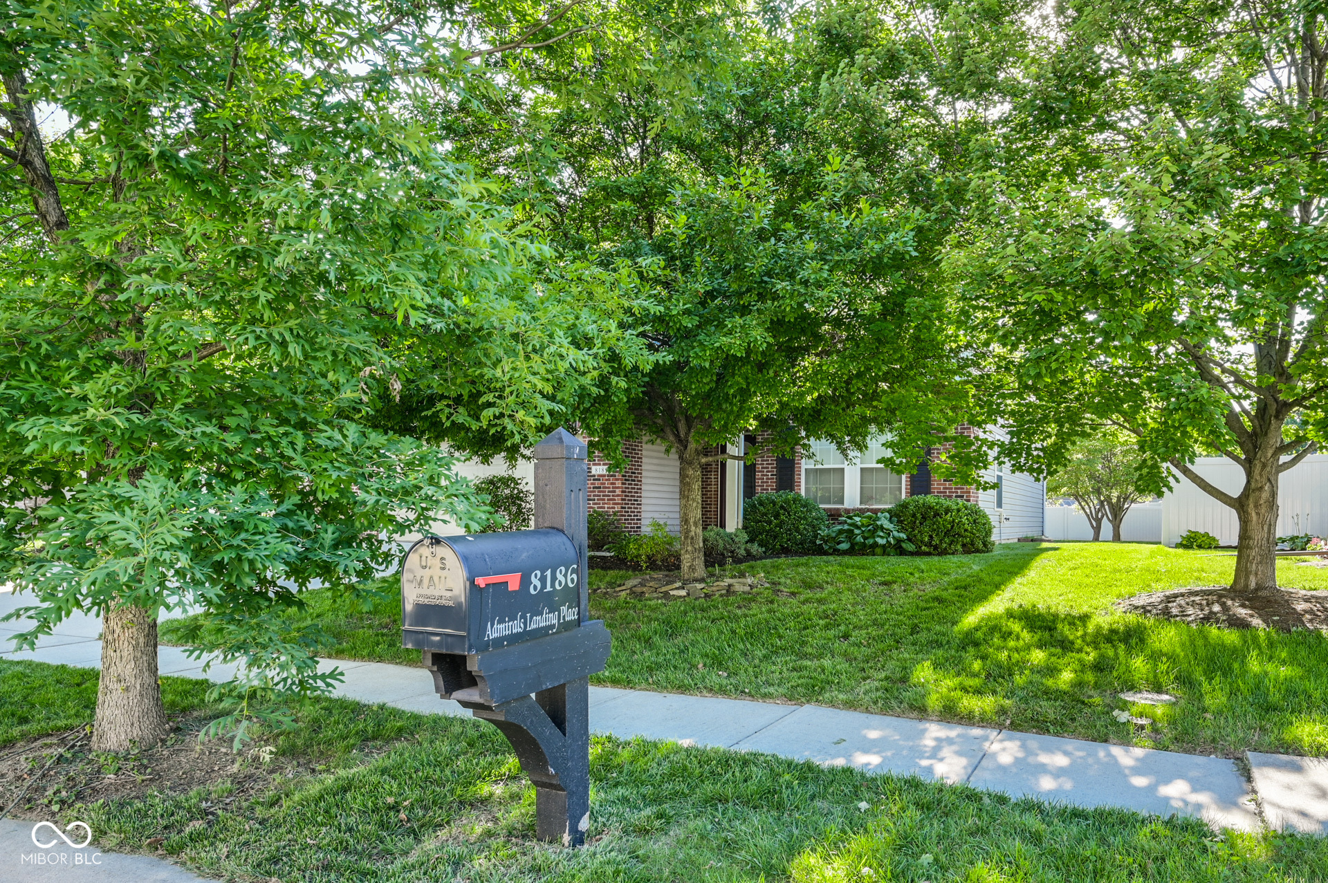 8189 Admirals Landing Place