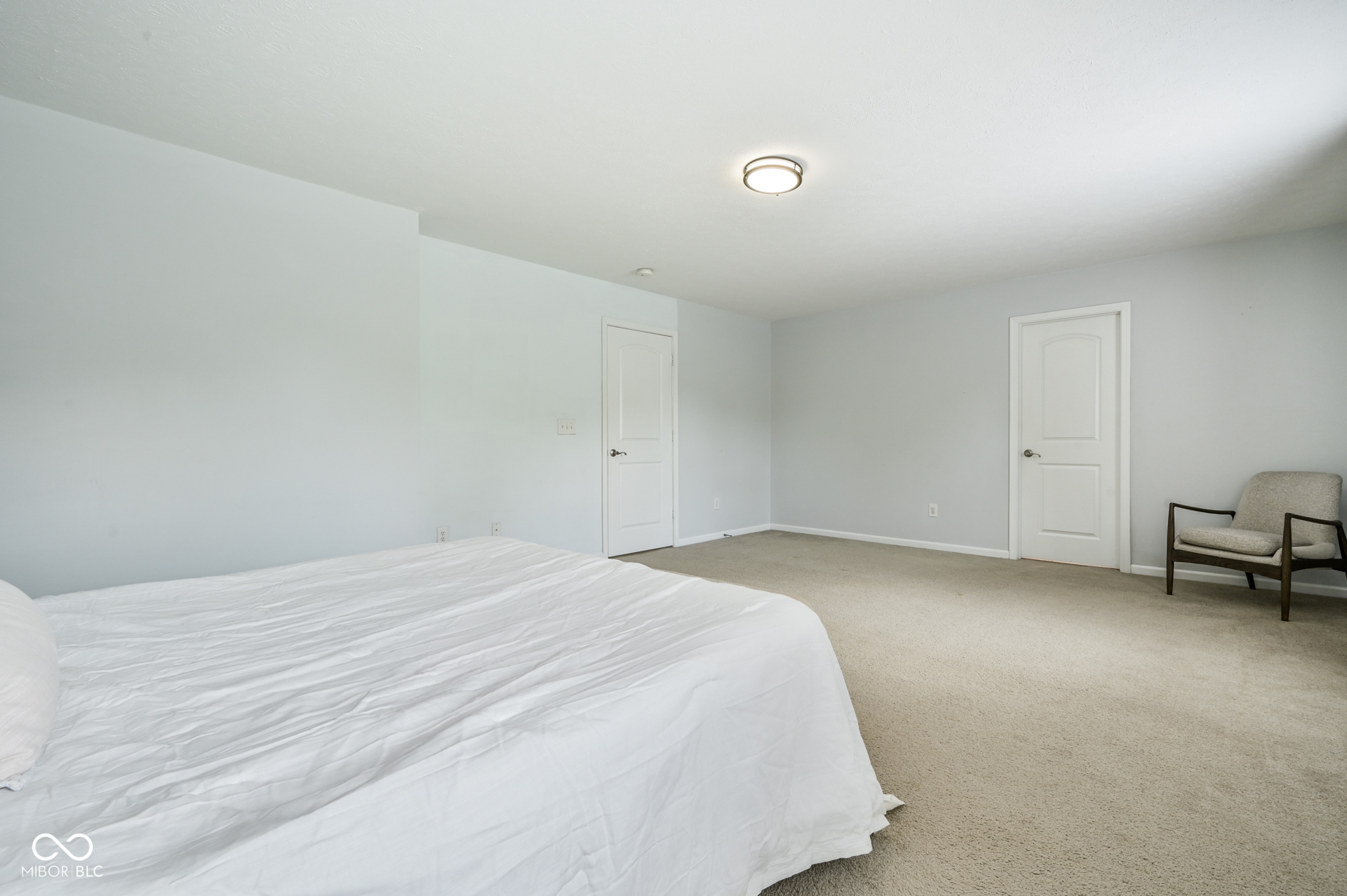 8189 Admirals Landing Place