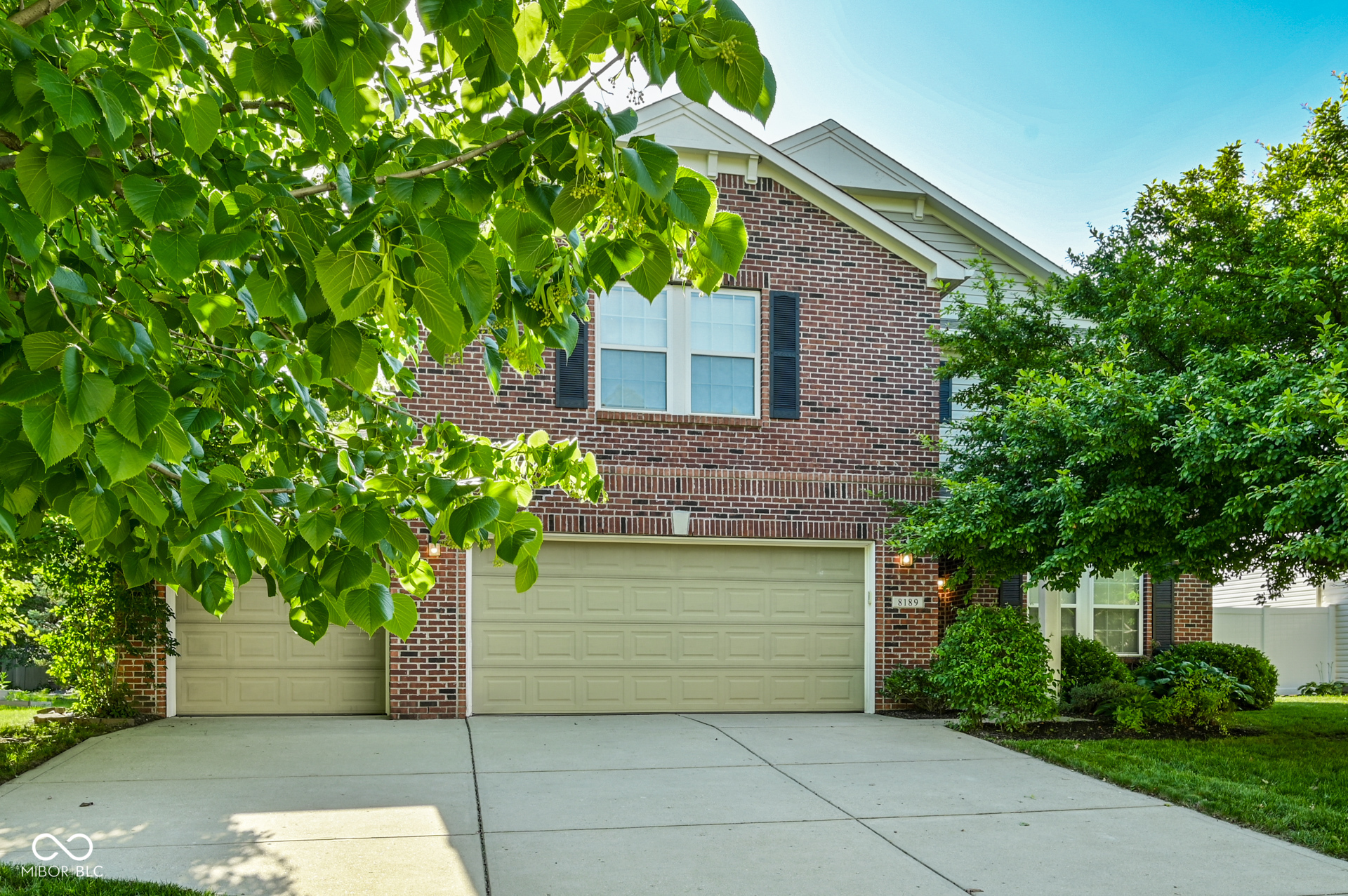 8189 Admirals Landing Place