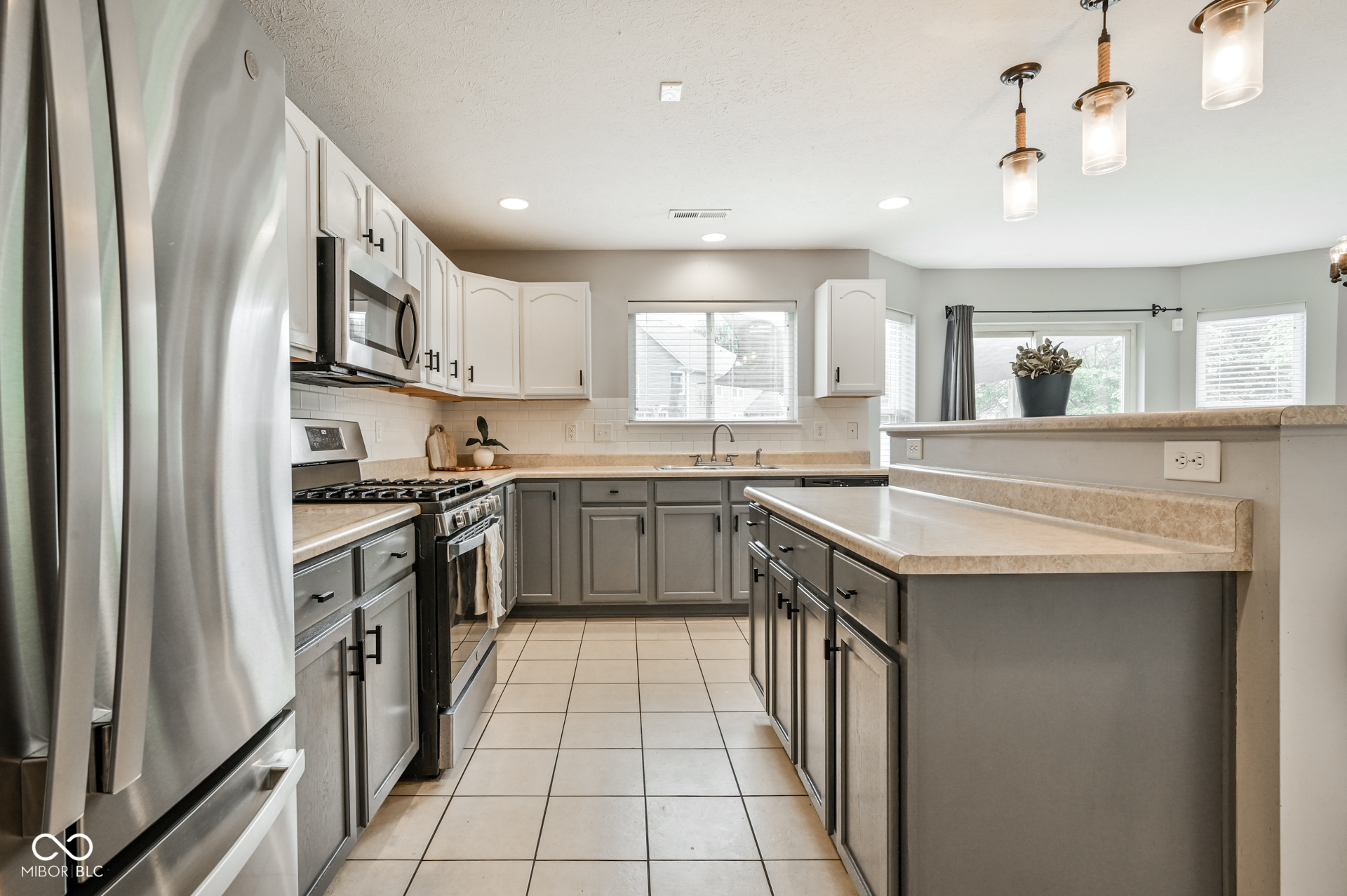 8189 Admirals Landing Place