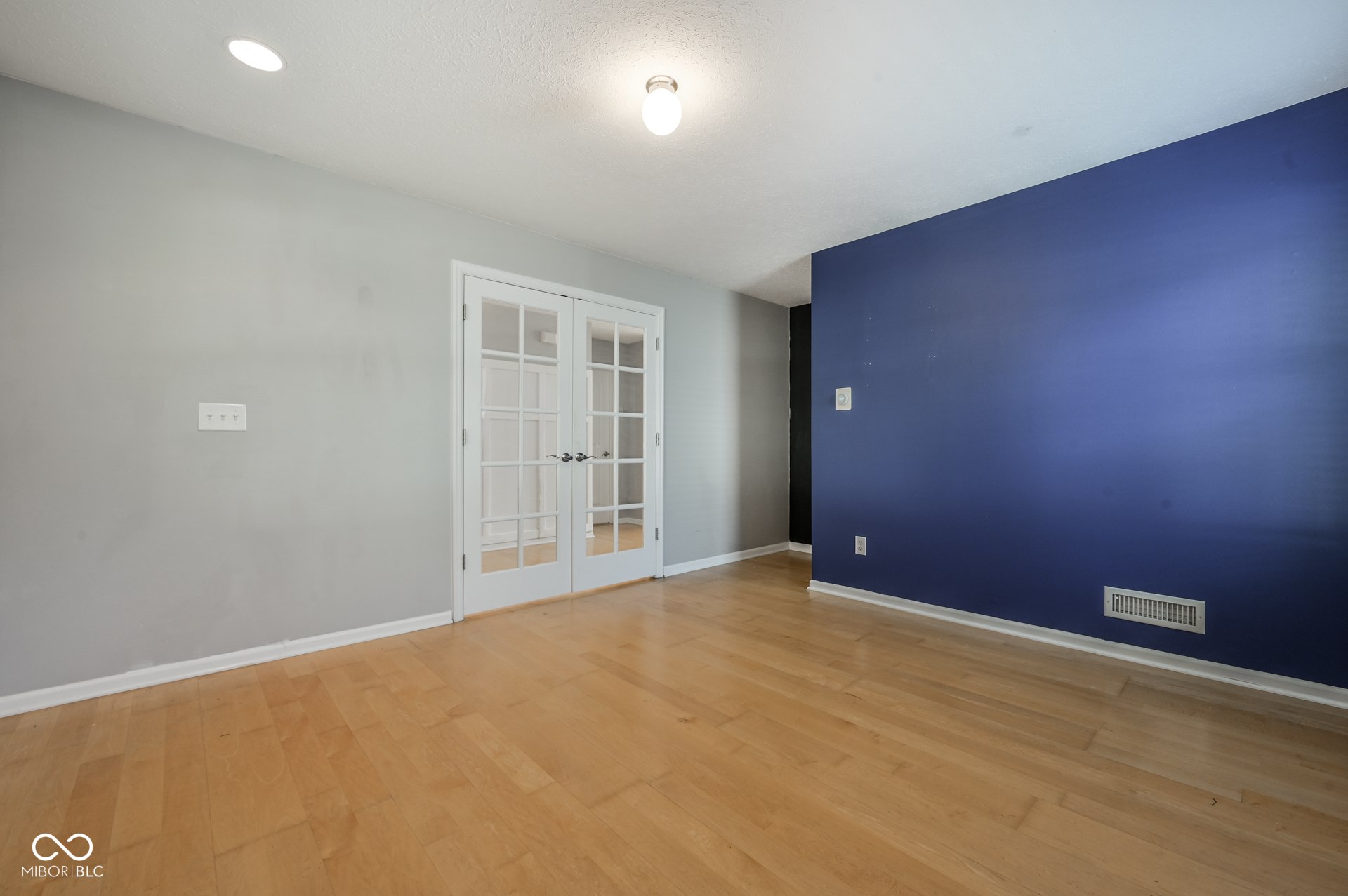 8189 Admirals Landing Place