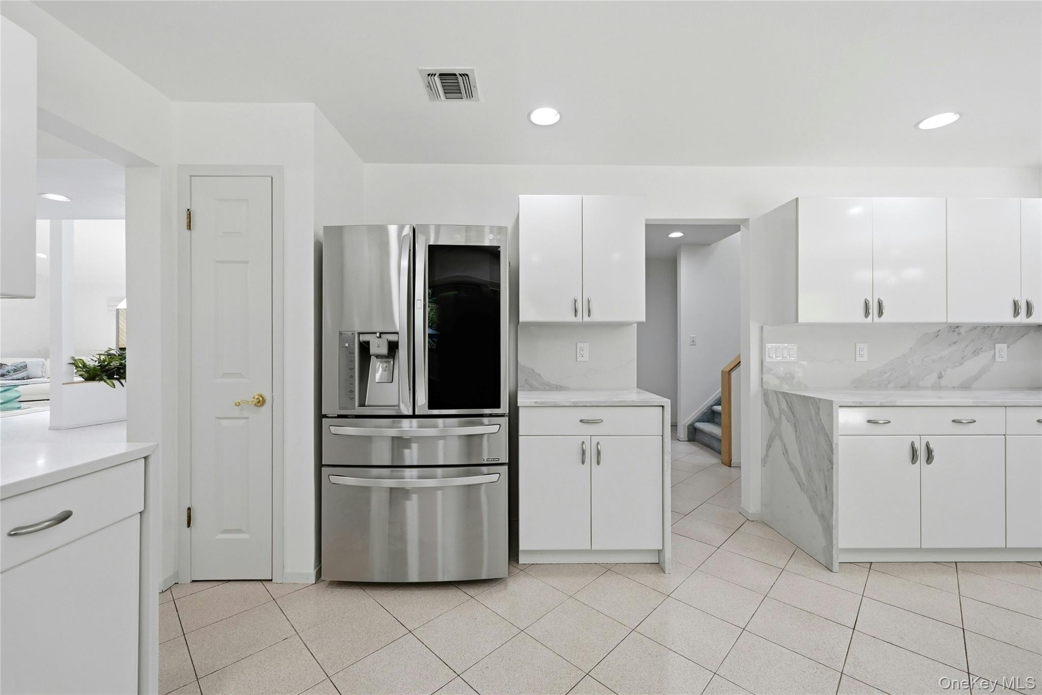 4 Laurelwood Court