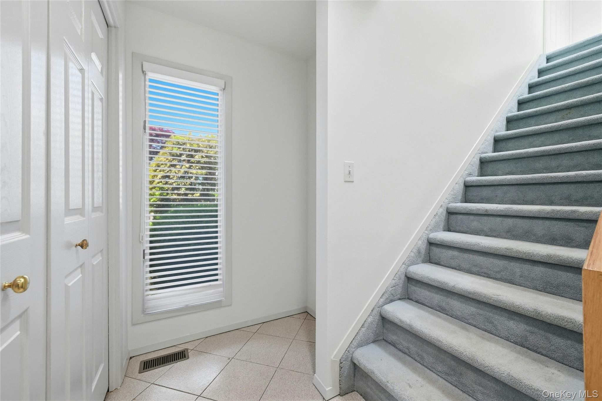 4 Laurelwood Court