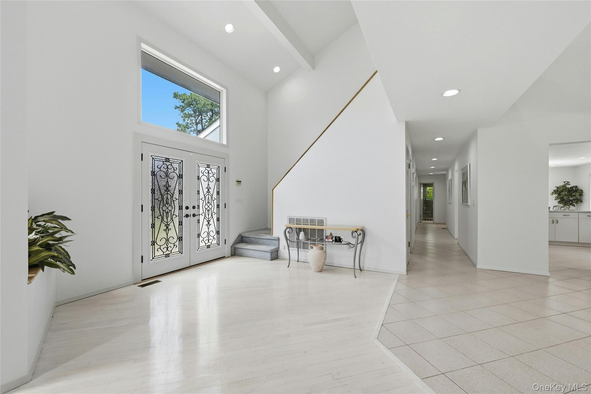4 Laurelwood Court