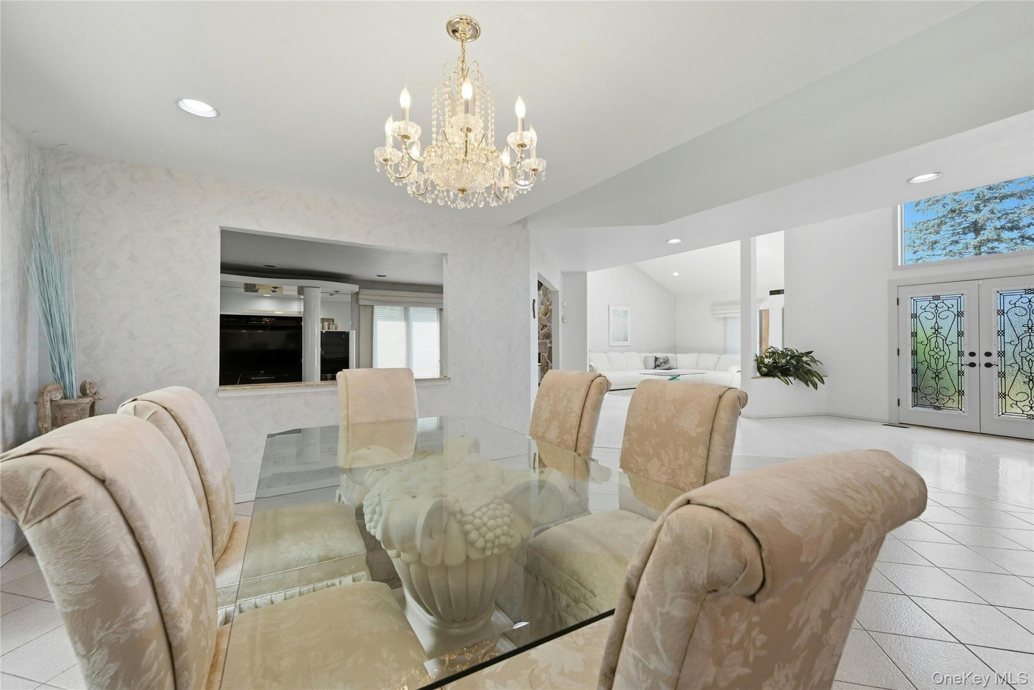 4 Laurelwood Court