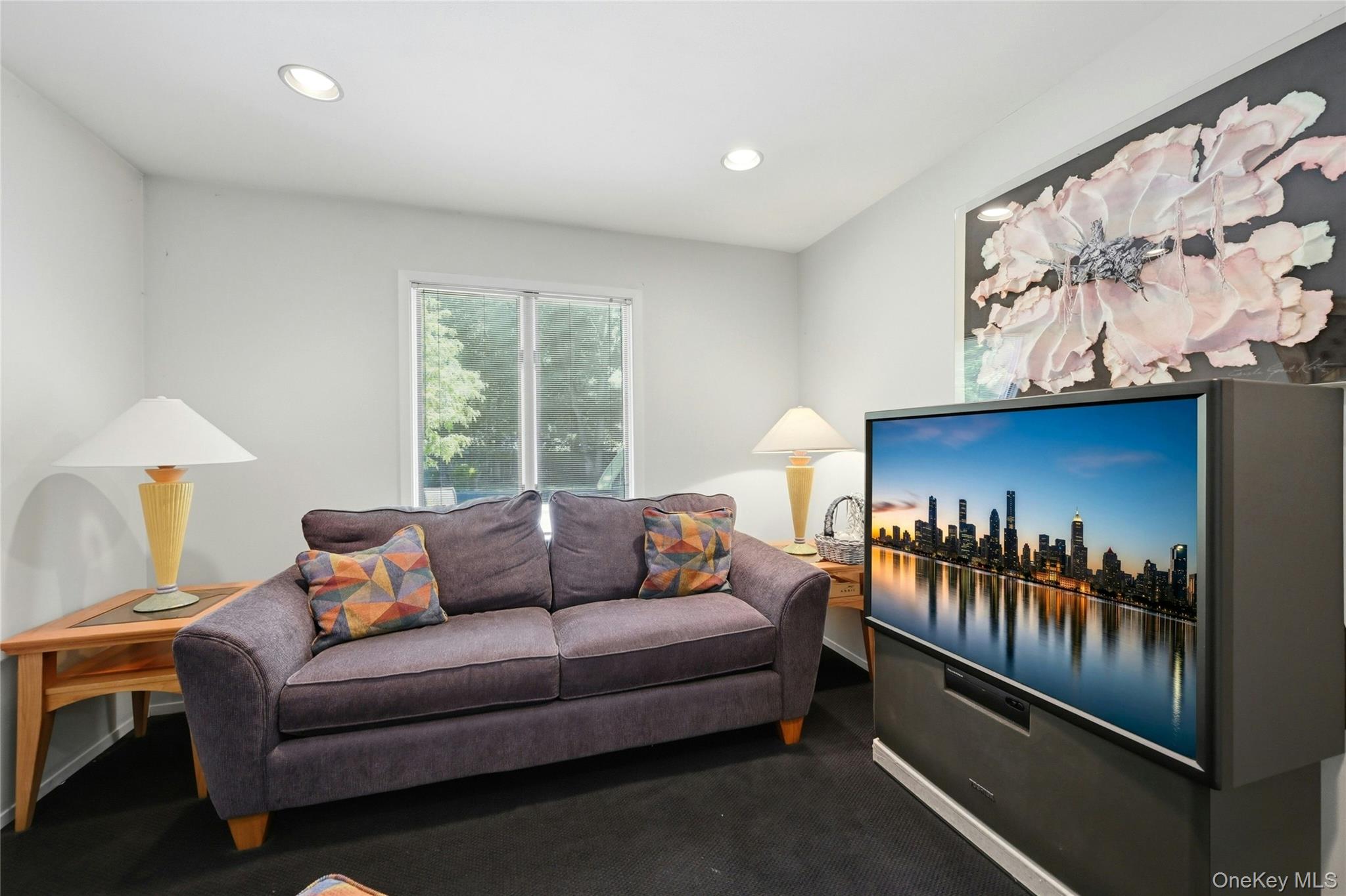 4 Laurelwood Court