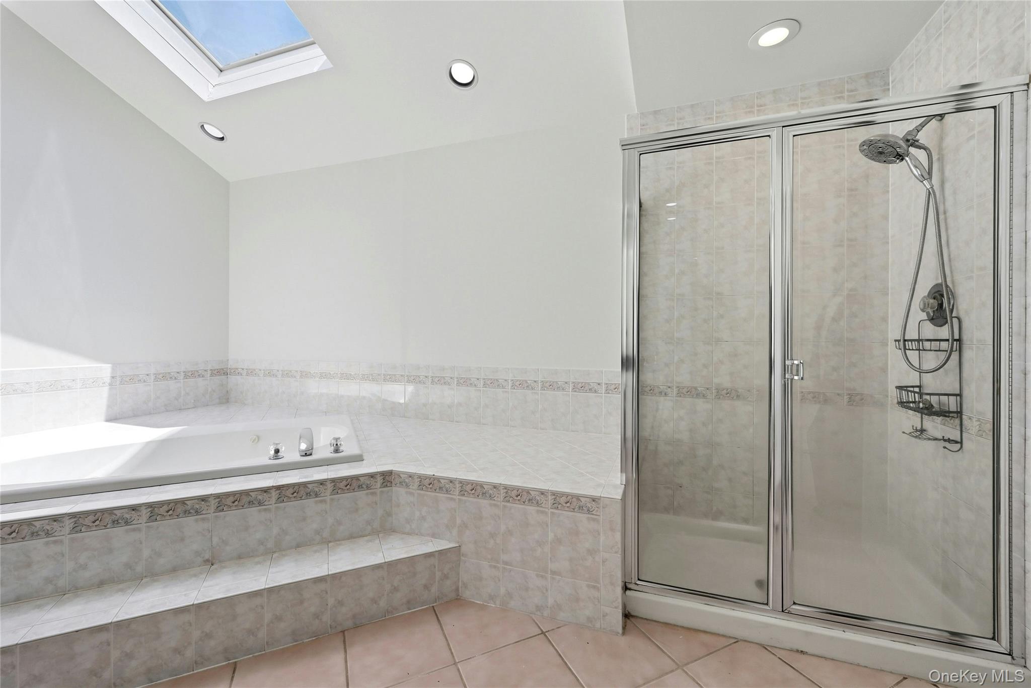 4 Laurelwood Court