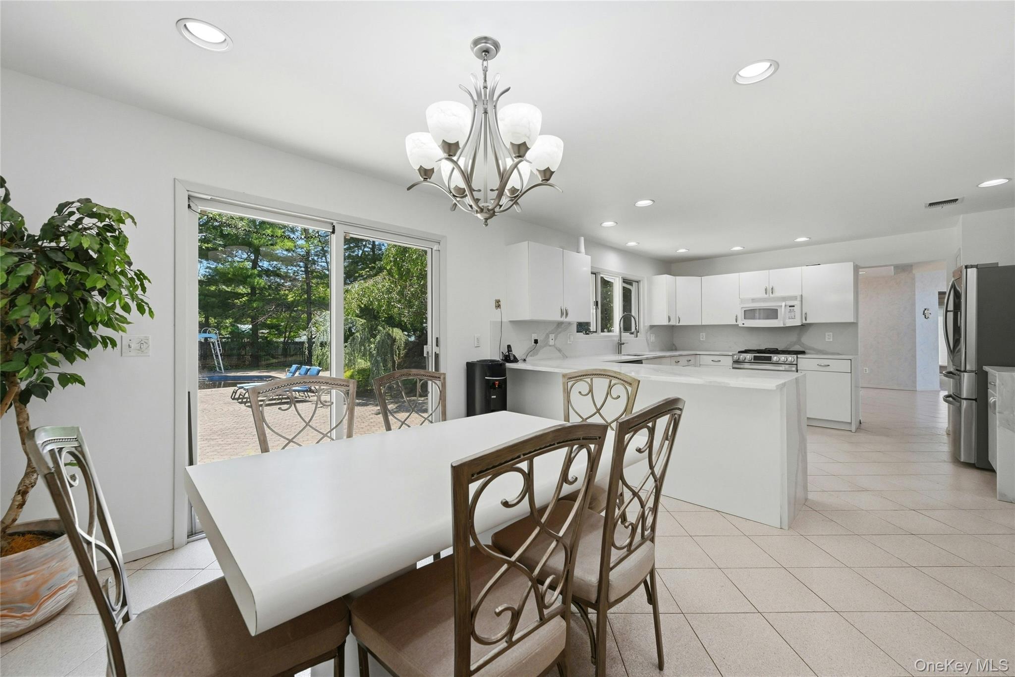 4 Laurelwood Court