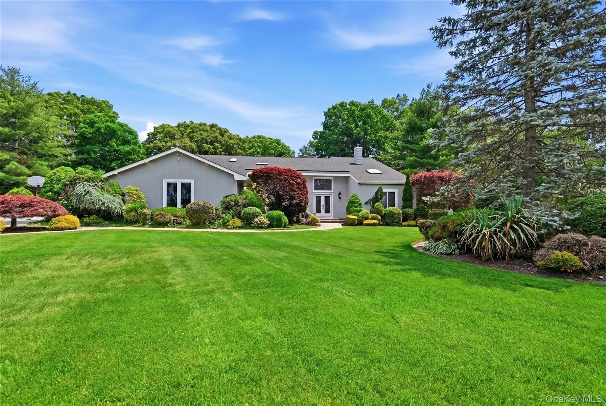 4 Laurelwood Court