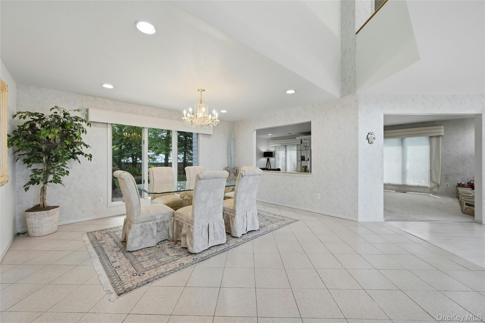 4 Laurelwood Court