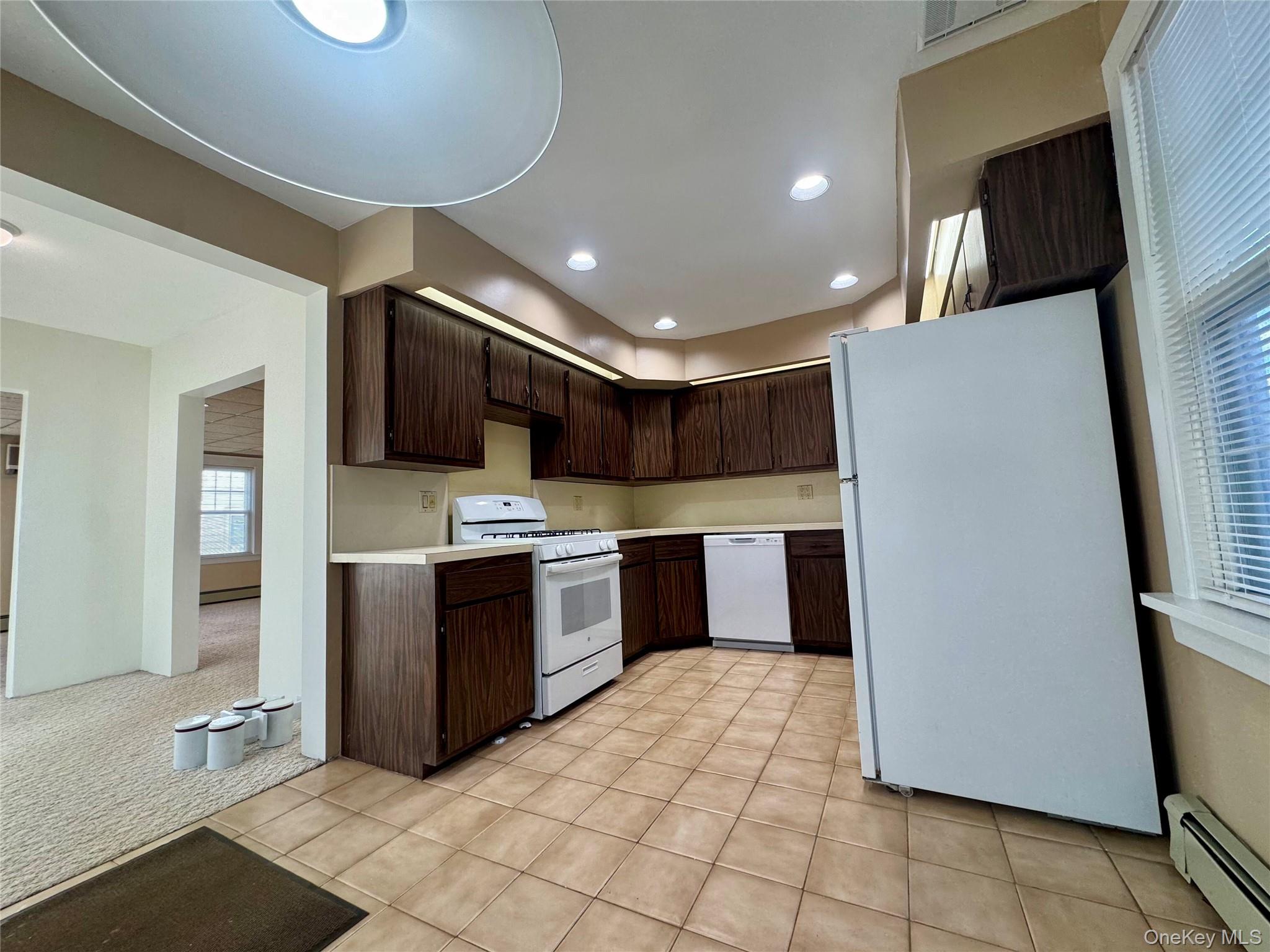 99 Jerusalem Avenue Unit: 1