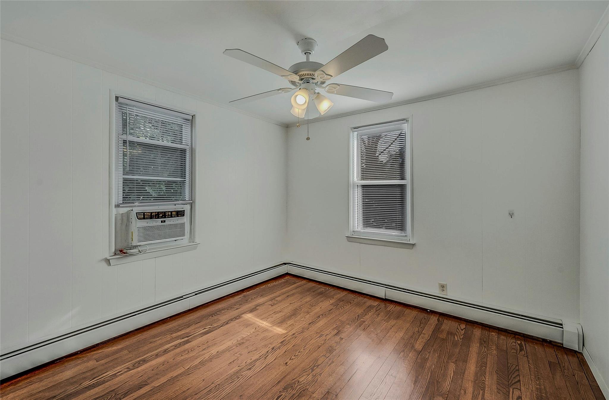 6 Pulaski Place