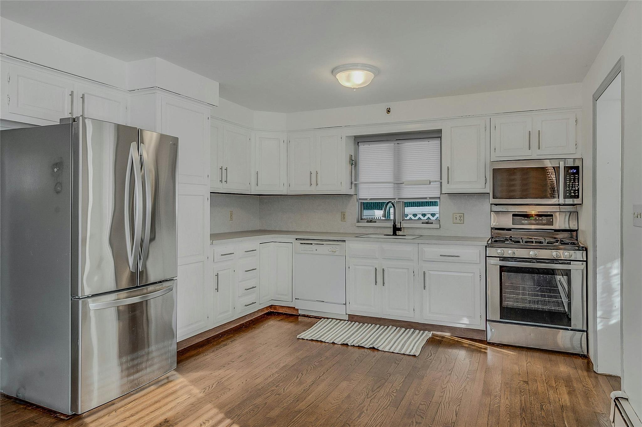 6 Pulaski Place
